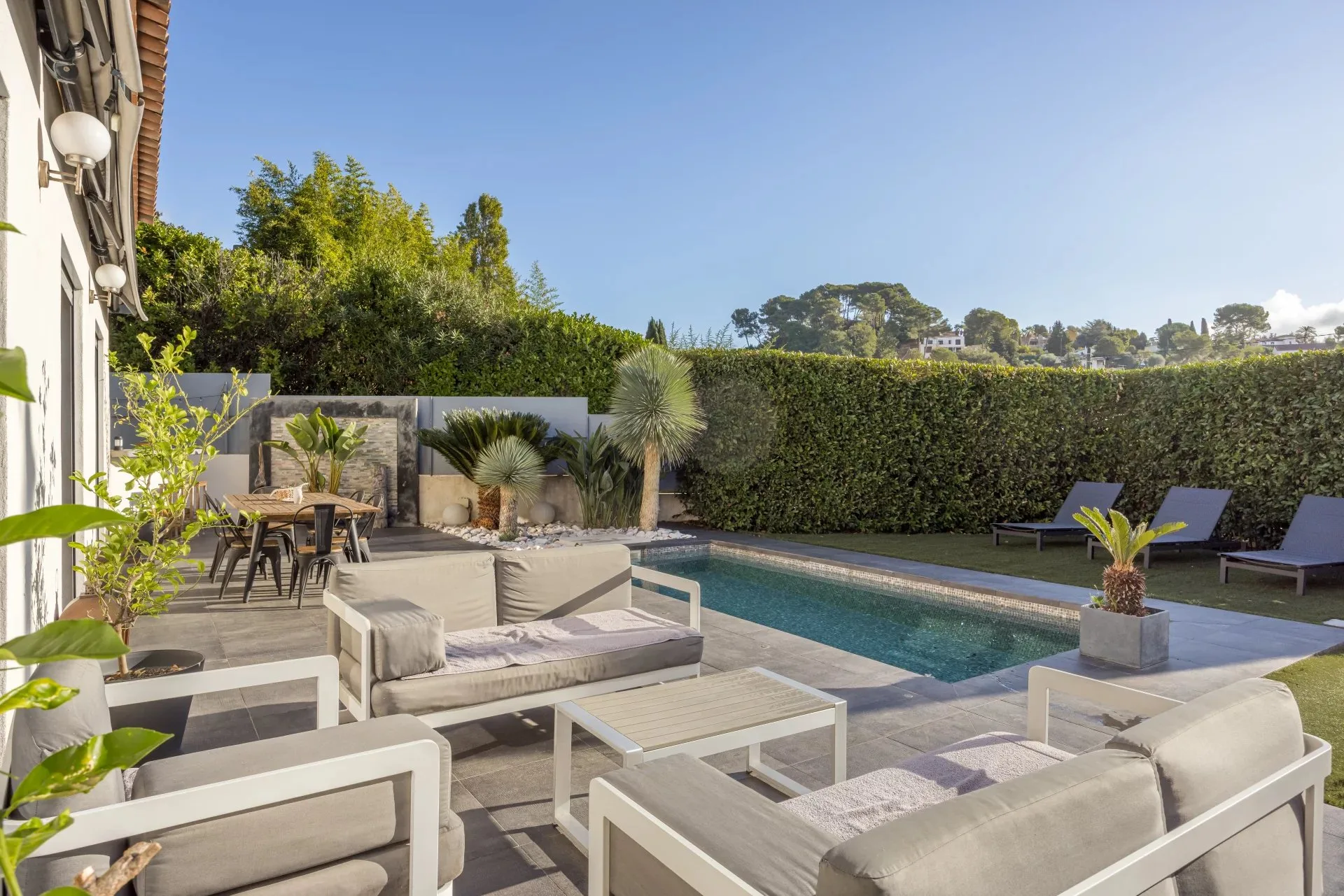 Ravissante villa de style provençal moderne - 2