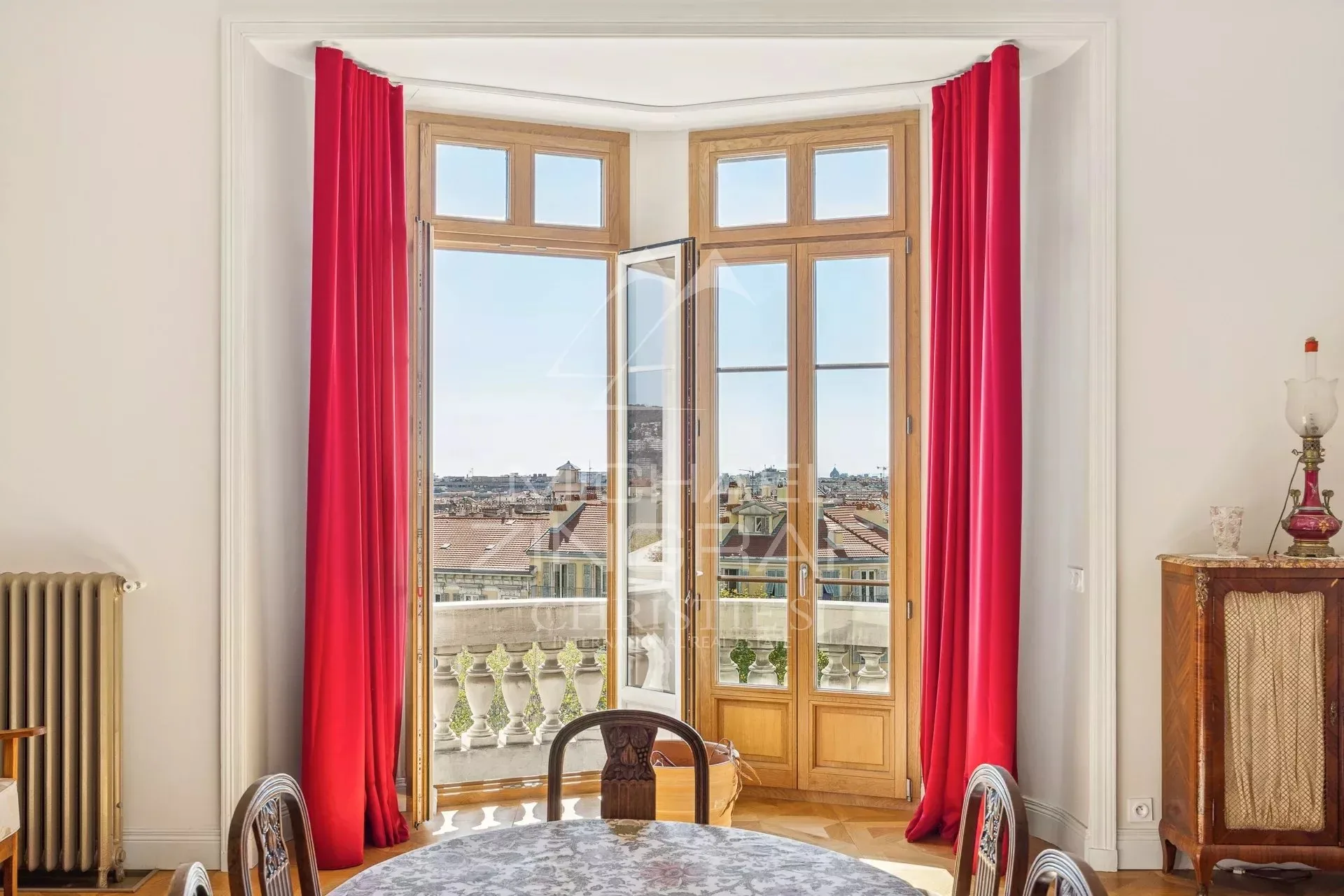 Appartement d’exception 5 pièces  –  Le Majestic, Cimiez - 3