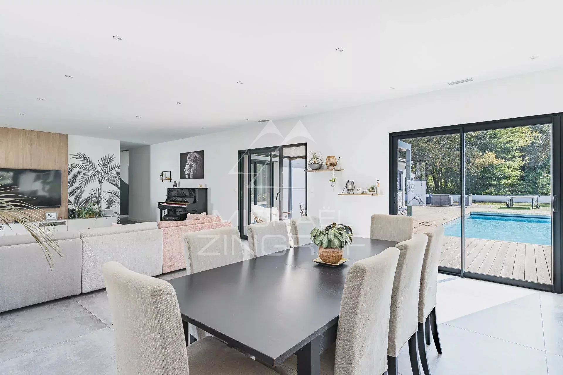 Villa et maison d’amis sur 2 300 m² de terrain - 6