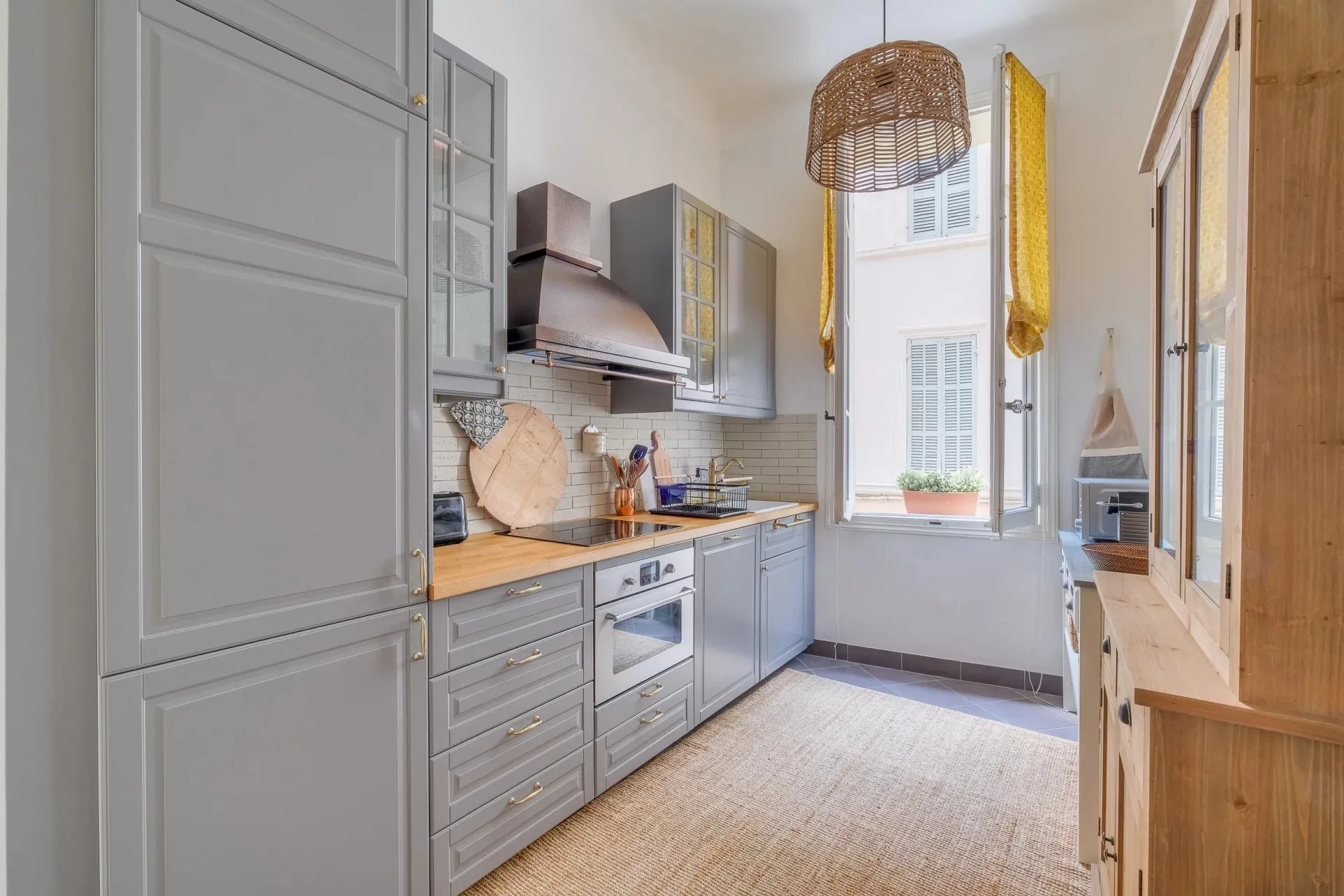 Appartement de type 3 d'exception à Aix-en-Provence, proche Cours Mirabeau - 4