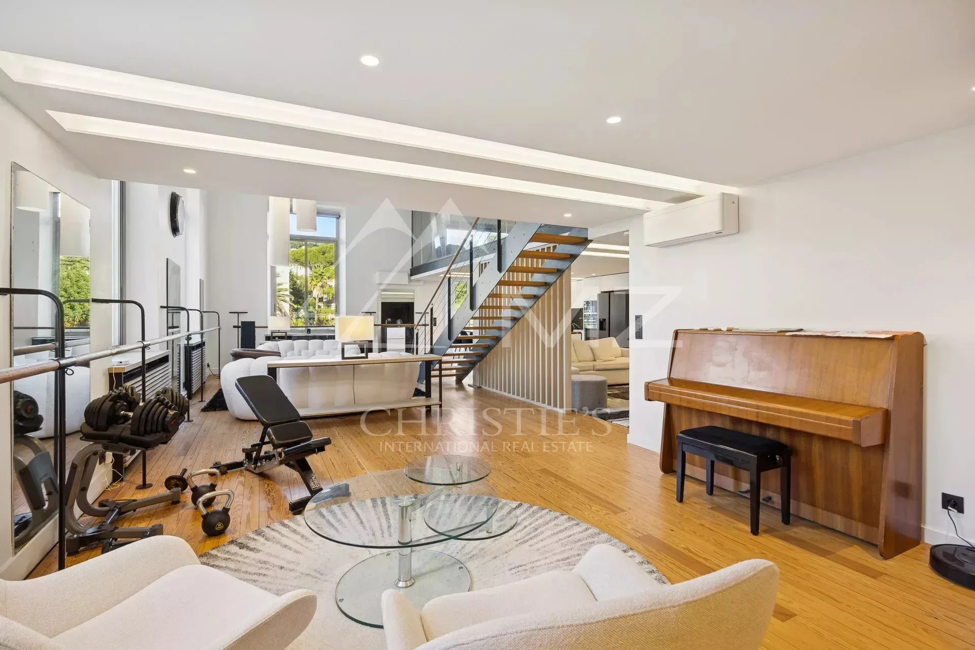 Vaste Loft Atypique à Cannes Montfleury - 12