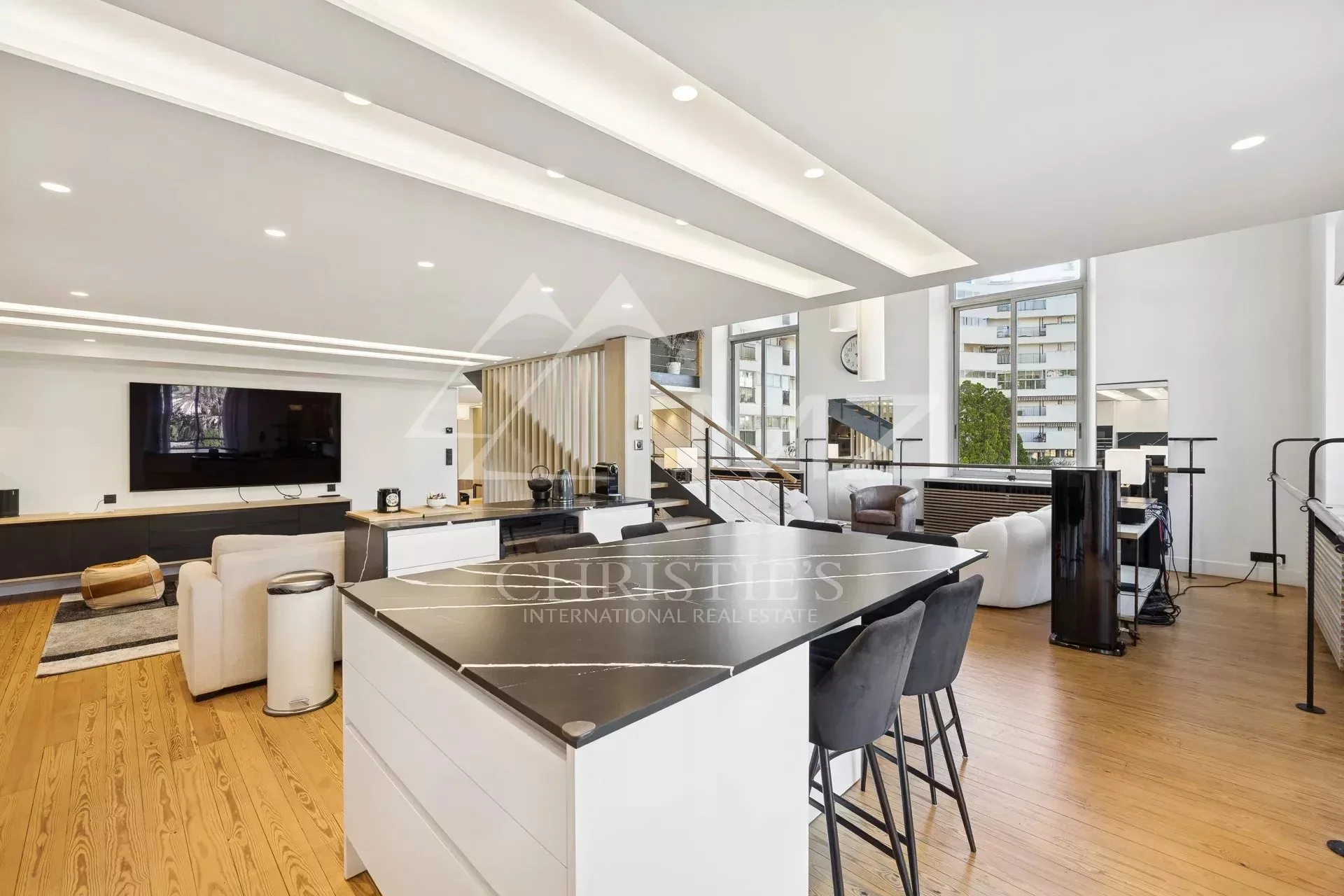 Vaste Loft Atypique à Cannes Montfleury - 3