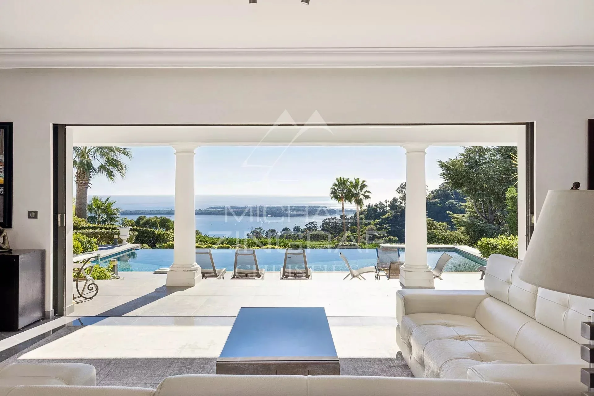 Super-Cannes - Propriété avec vue panoramique mer à 180 degrés - 4