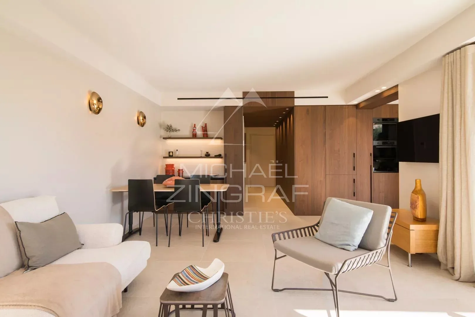 Superbe trois-pièces avec terrasse ensoleillée et piscine - 2