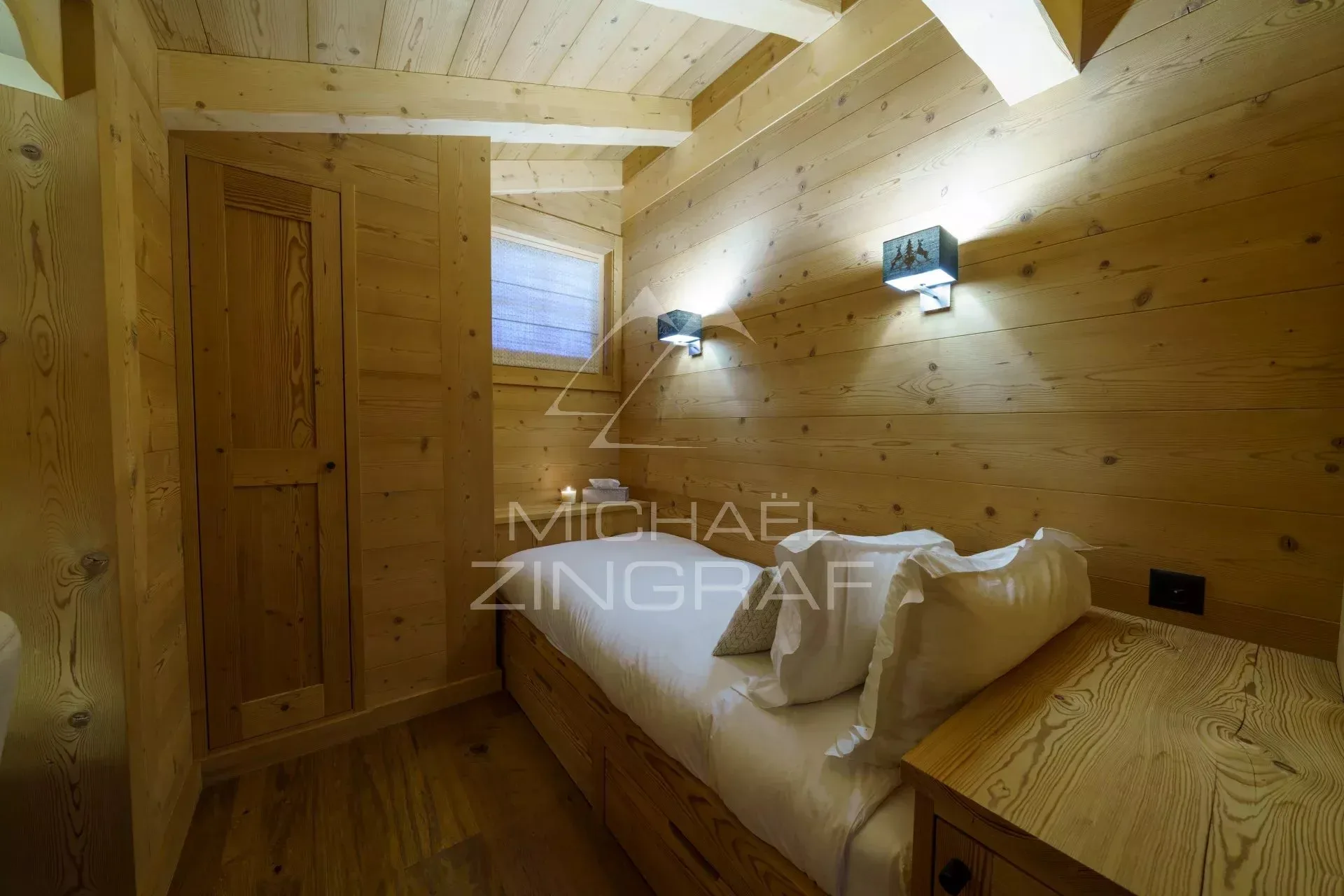 Ravissant chalet à Rougemont près de Gstaad : l'authenticité alpine à la rencontre de l'élégance contemporaine - 8