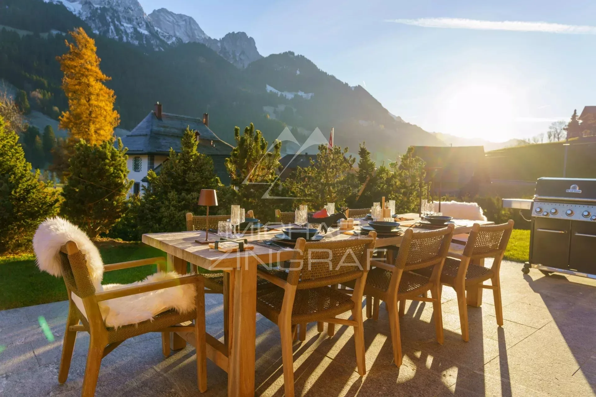 Ravissant chalet à Rougemont près de Gstaad : l'authenticité alpine à la rencontre de l'élégance contemporaine - 13