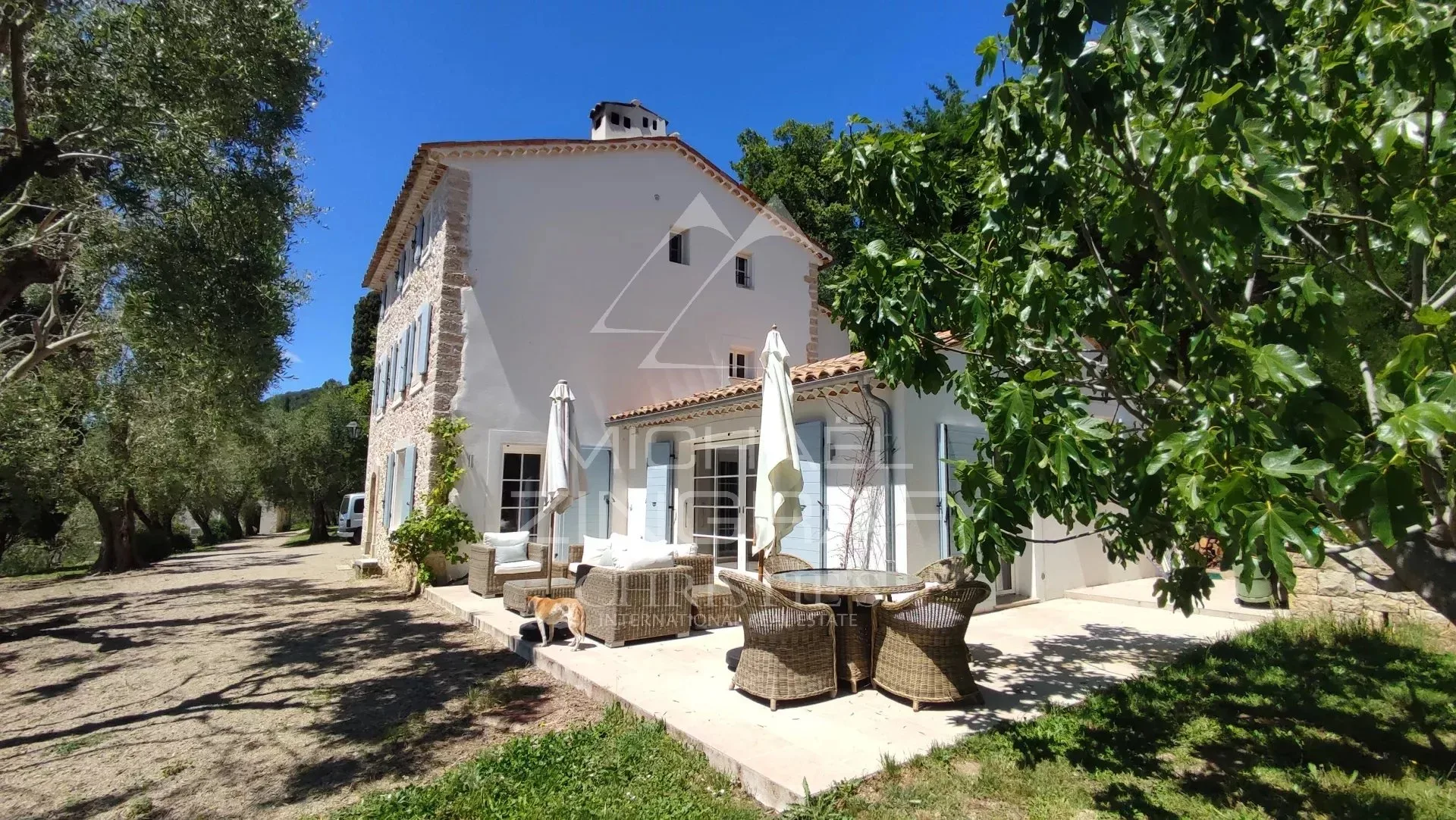 Domaine vue mer et lac, oliveraie , tennis avec villa  principale et pavillon d'hôtes. - 14