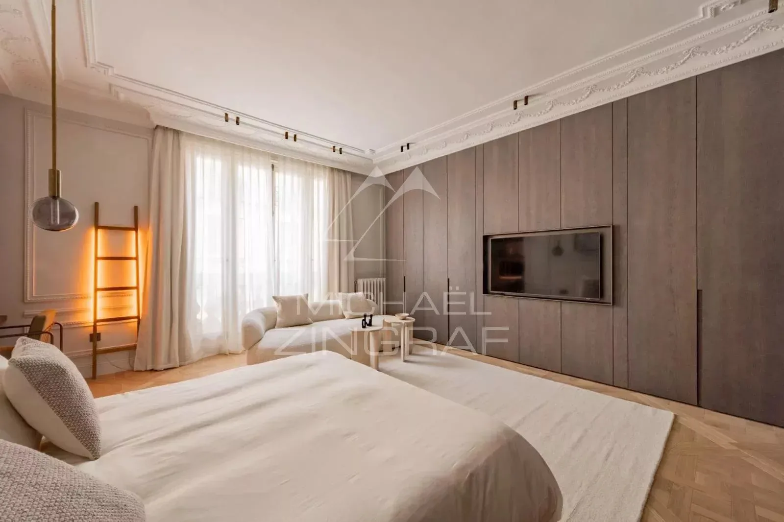 A vendre - Appartement 3 Suites - Paris 8eme - Triangle d'Or - Clim - Refait à neuf - 14