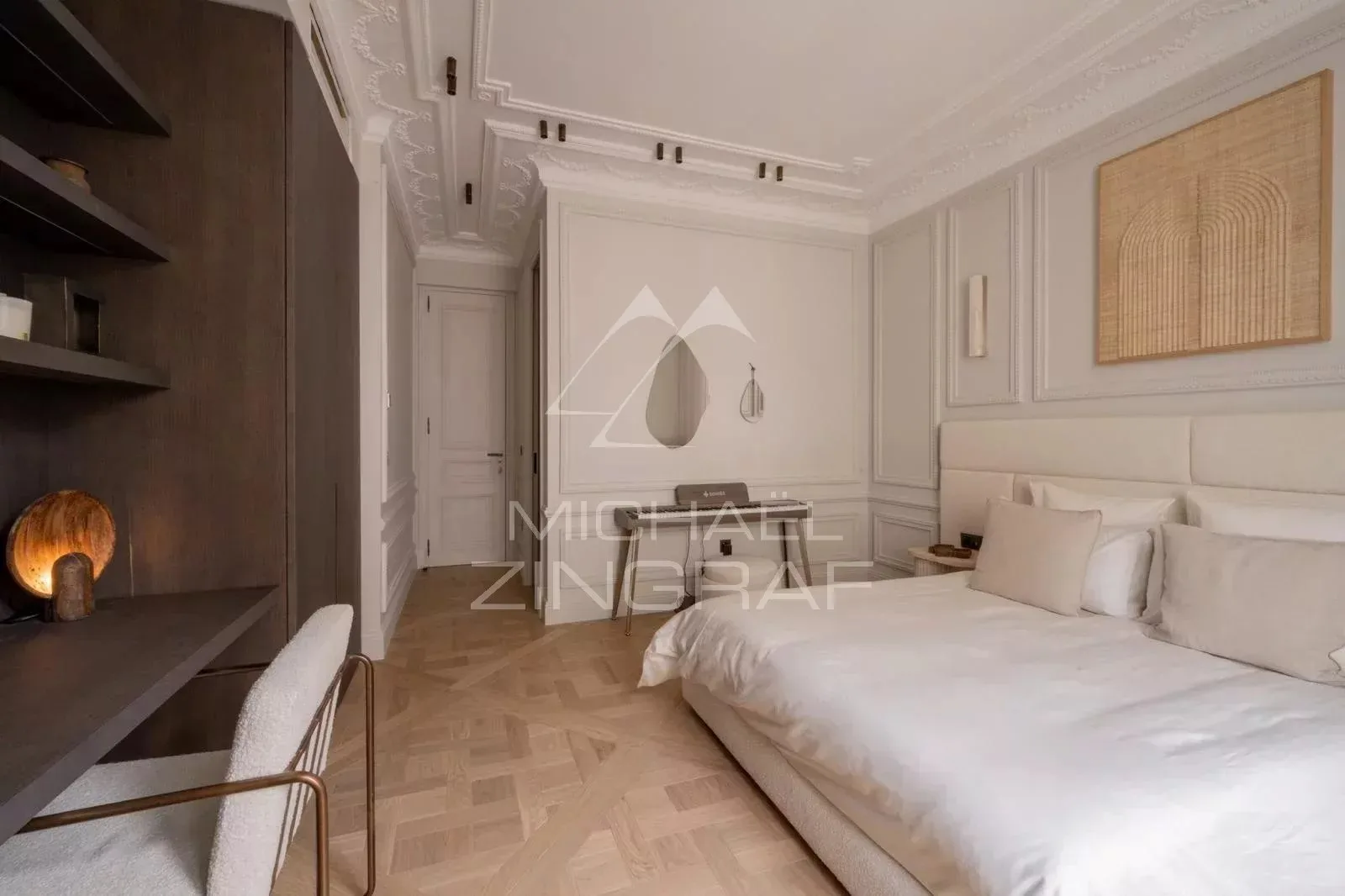 A vendre - Appartement 3 Suites - Paris 8eme - Triangle d'Or - Clim - Refait à neuf - 16