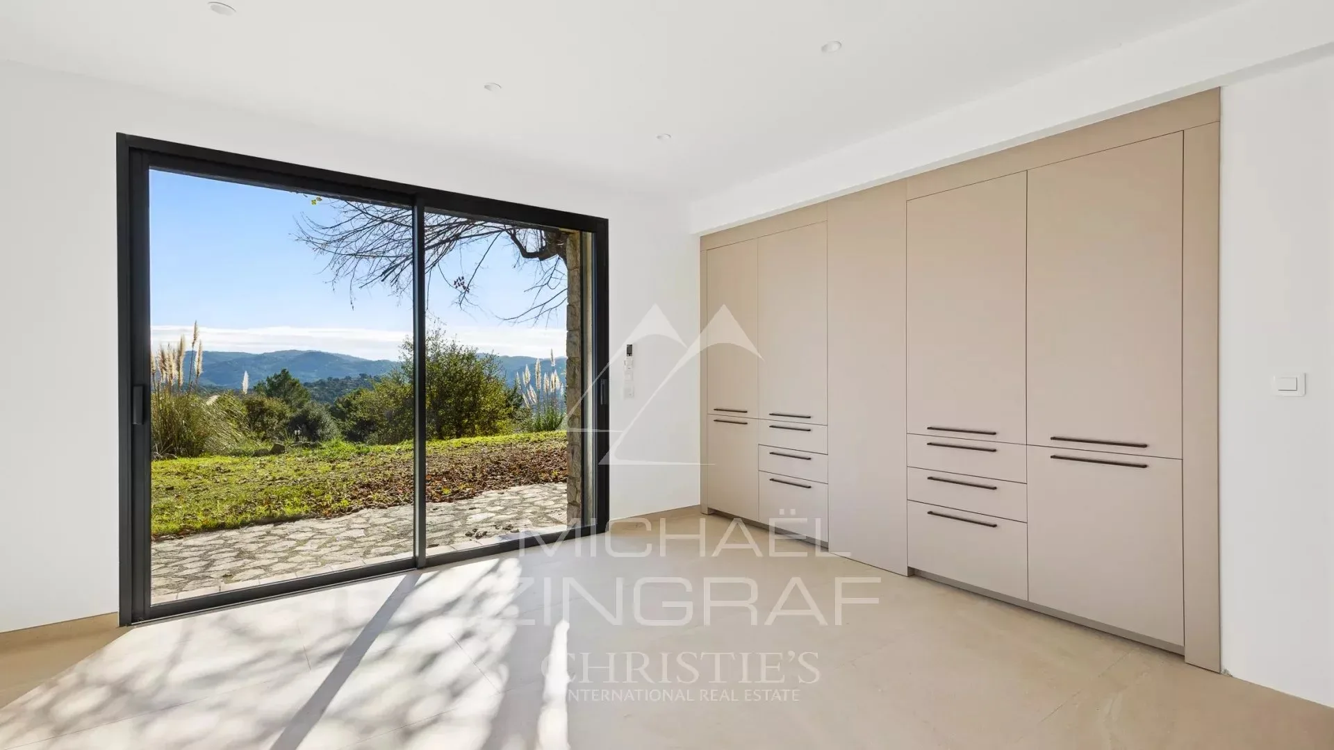 Villa Contemporaine Rénovée au Cœur de l’Arrière-Pays Cannois - 14