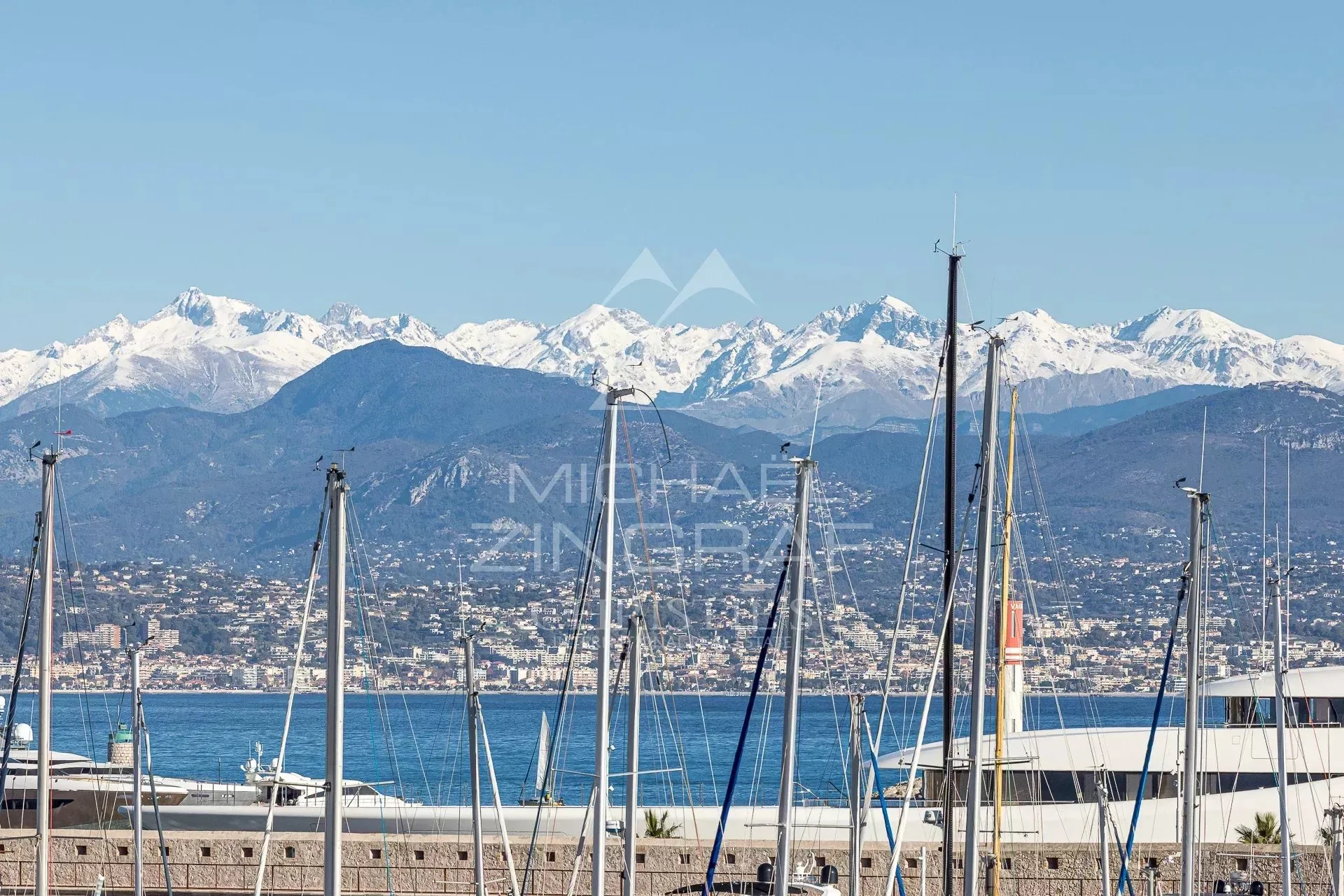 Appartement d’exception – Vieille Ville d’Antibes – Dernier étage – Terrasses – Vue panoramique - 14