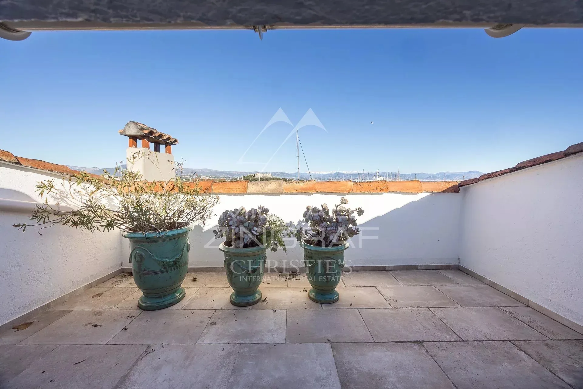 Appartement d’exception – Vieille Ville d’Antibes – Dernier étage – Terrasses – Vue panoramique - 18