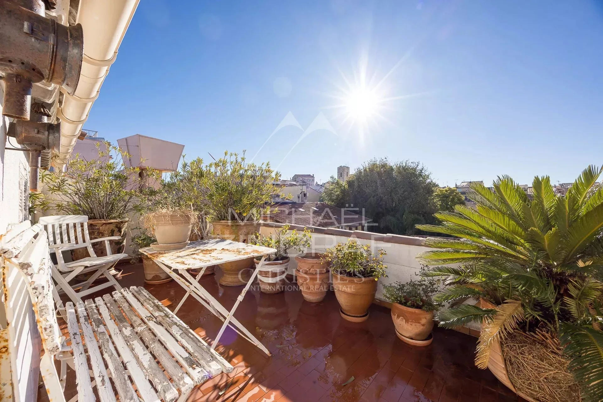 Appartement d’exception – Vieille Ville d’Antibes – Dernier étage – Terrasses – Vue panoramique - 15