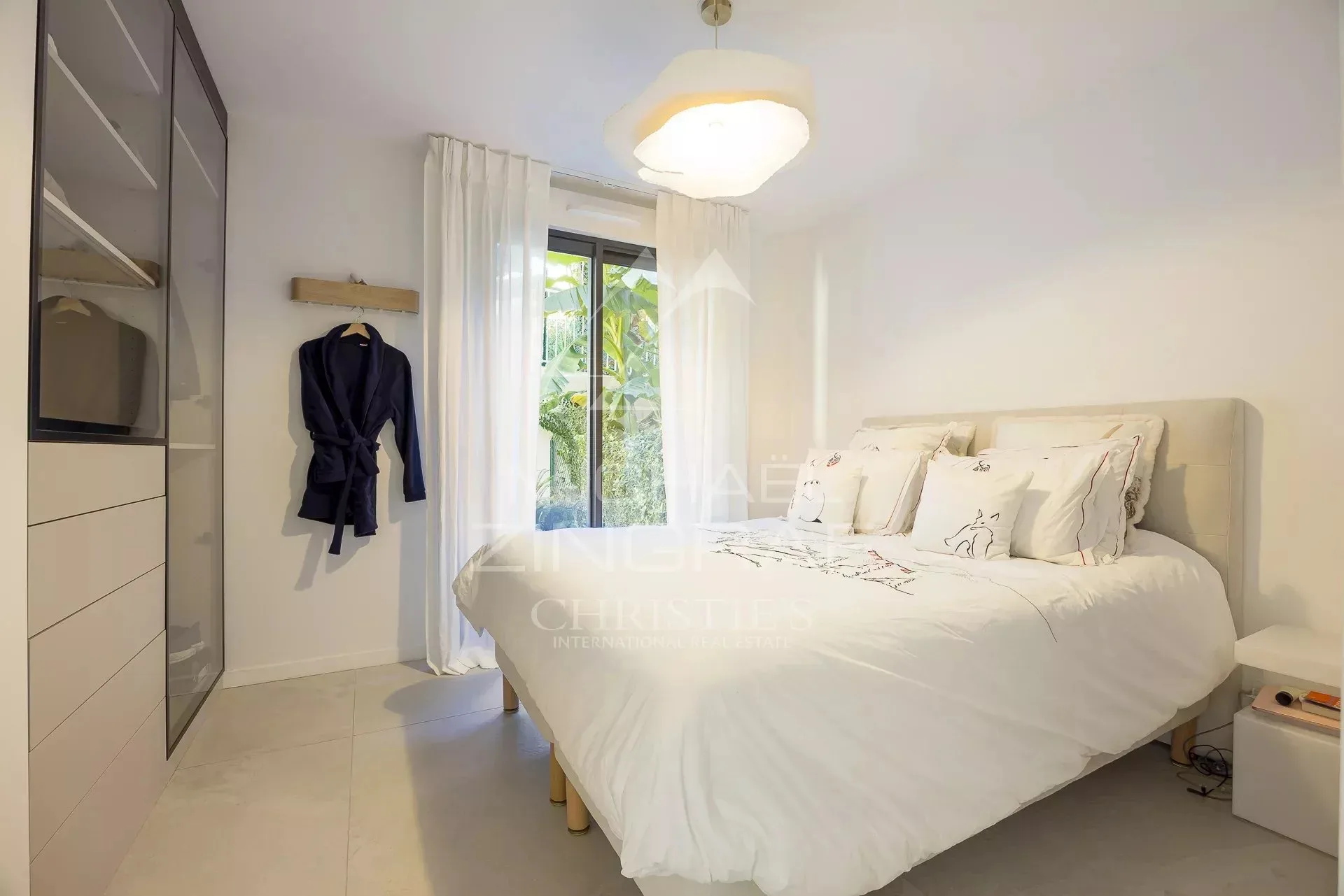Appartement – Rez-de-Jardin d’Exception  – 80 m² – Jardin 250 m² – Deux Garages - 11