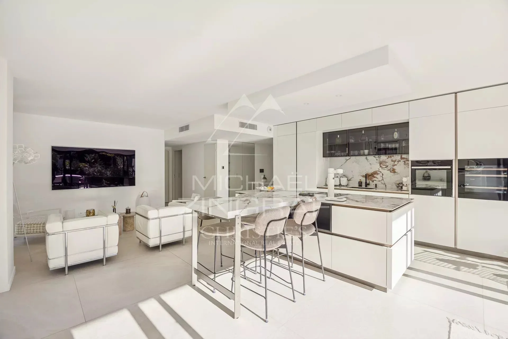 Appartement – Rez-de-Jardin d’Exception  – 80 m² – Jardin 250 m² – Deux Garages - 13