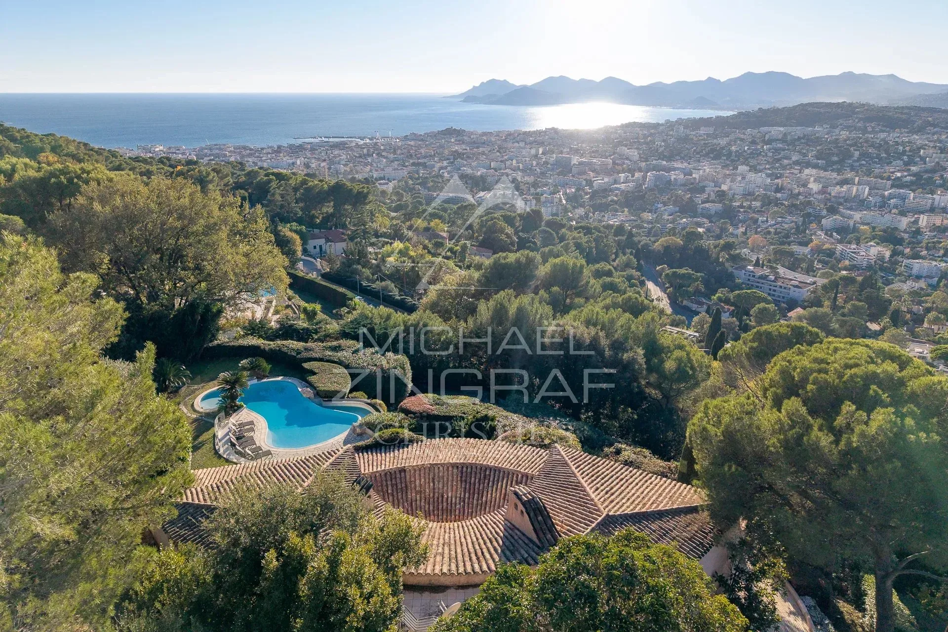 EXCLUSIVITÉ - Hauteurs de Cannes - vue mer et Estérel - 2