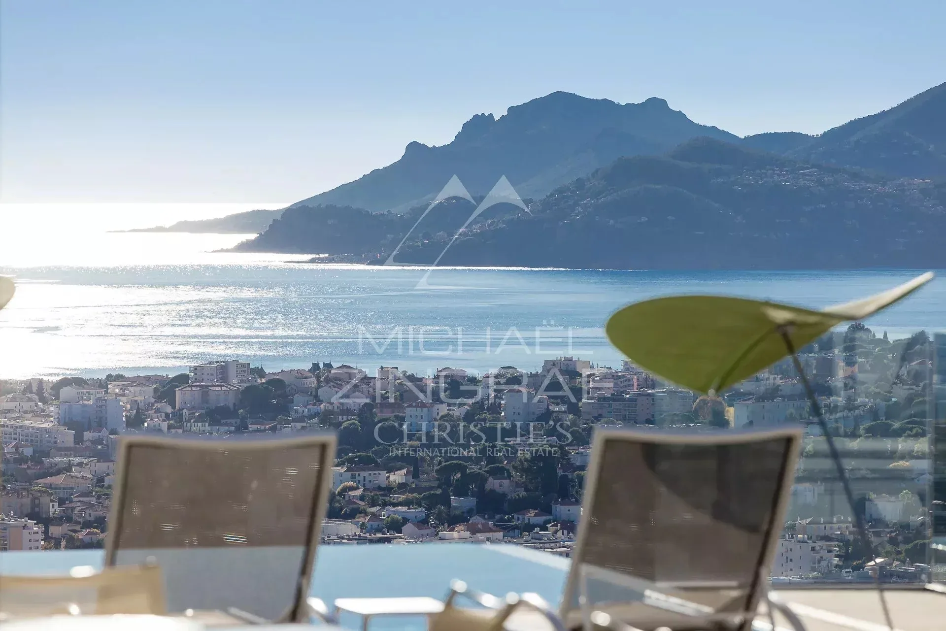 Domaine fermé - Villa contemporaine avec vue mer panoramique - 9