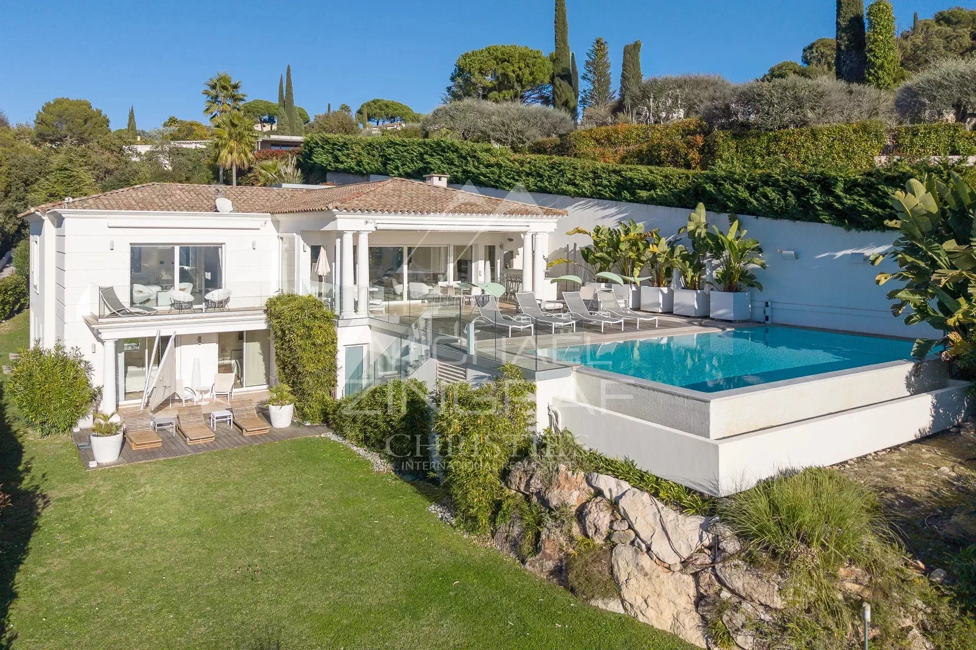 Domaine fermé - Villa contemporaine avec vue mer panoramique - 2
