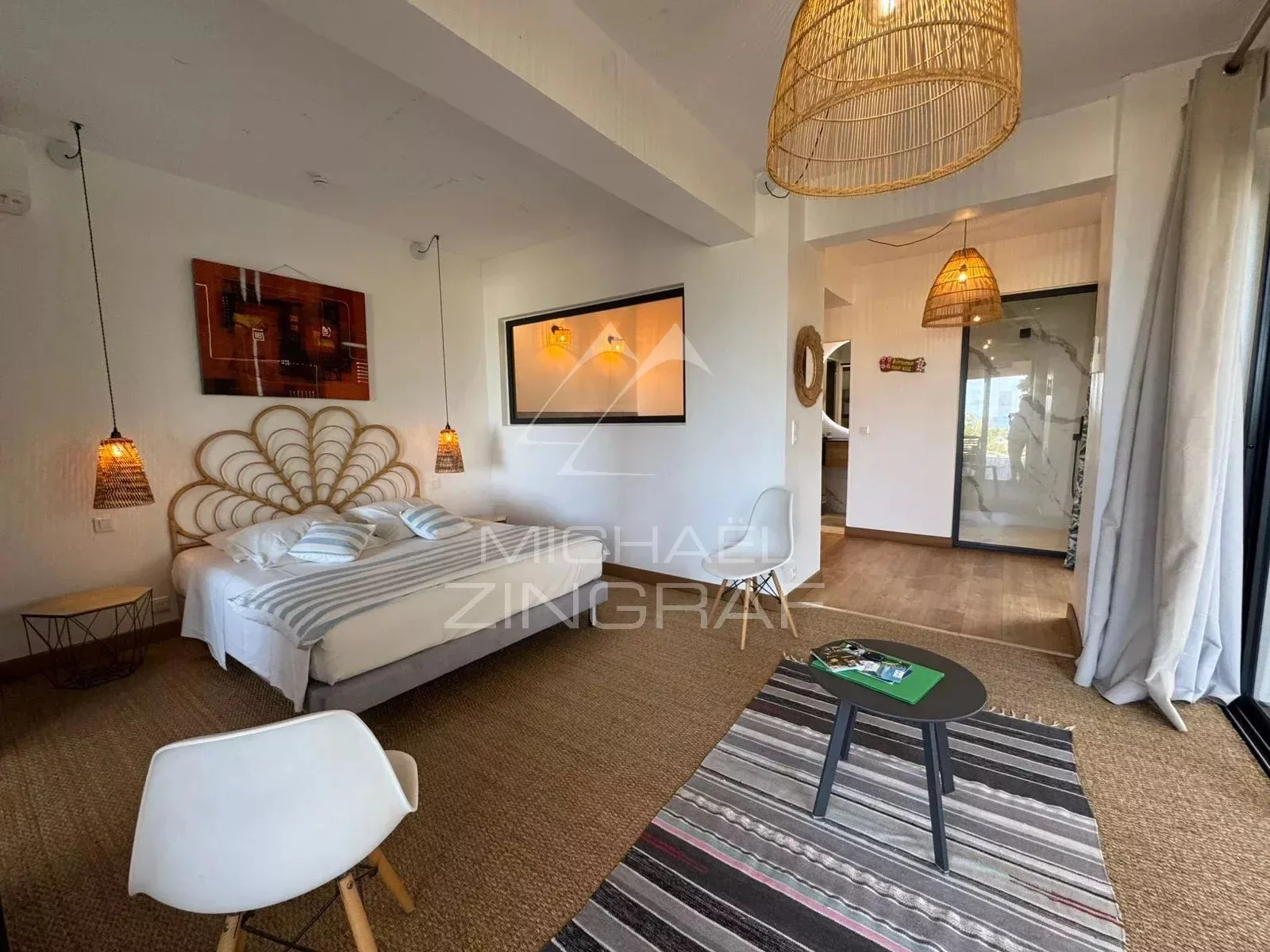 Villa de Prestige avec Studios Indépendants et Vue d’Exception - 7