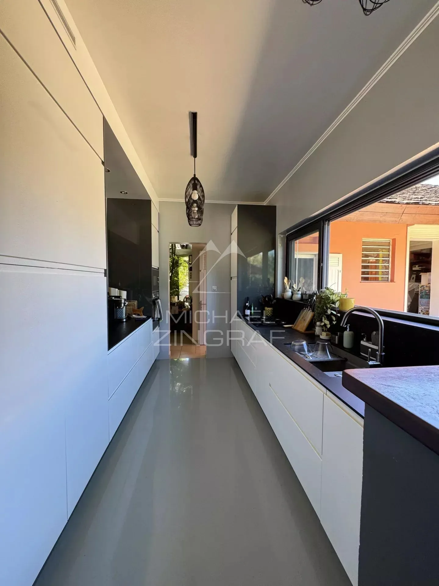 Villa d’Exception dans un Lotissement Sécurisé à Saint-Gilles-les-Bains - 10