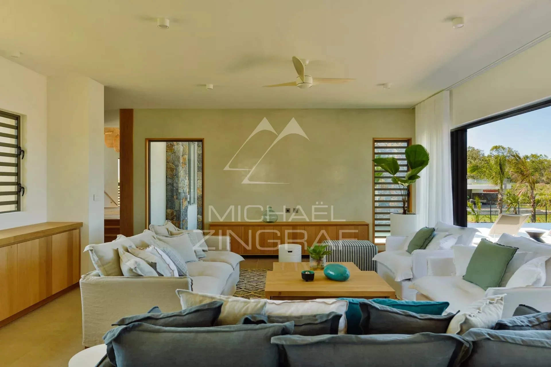Villa de luxe avec vue sur la mer dans un domaine de golf prestigieux - 14