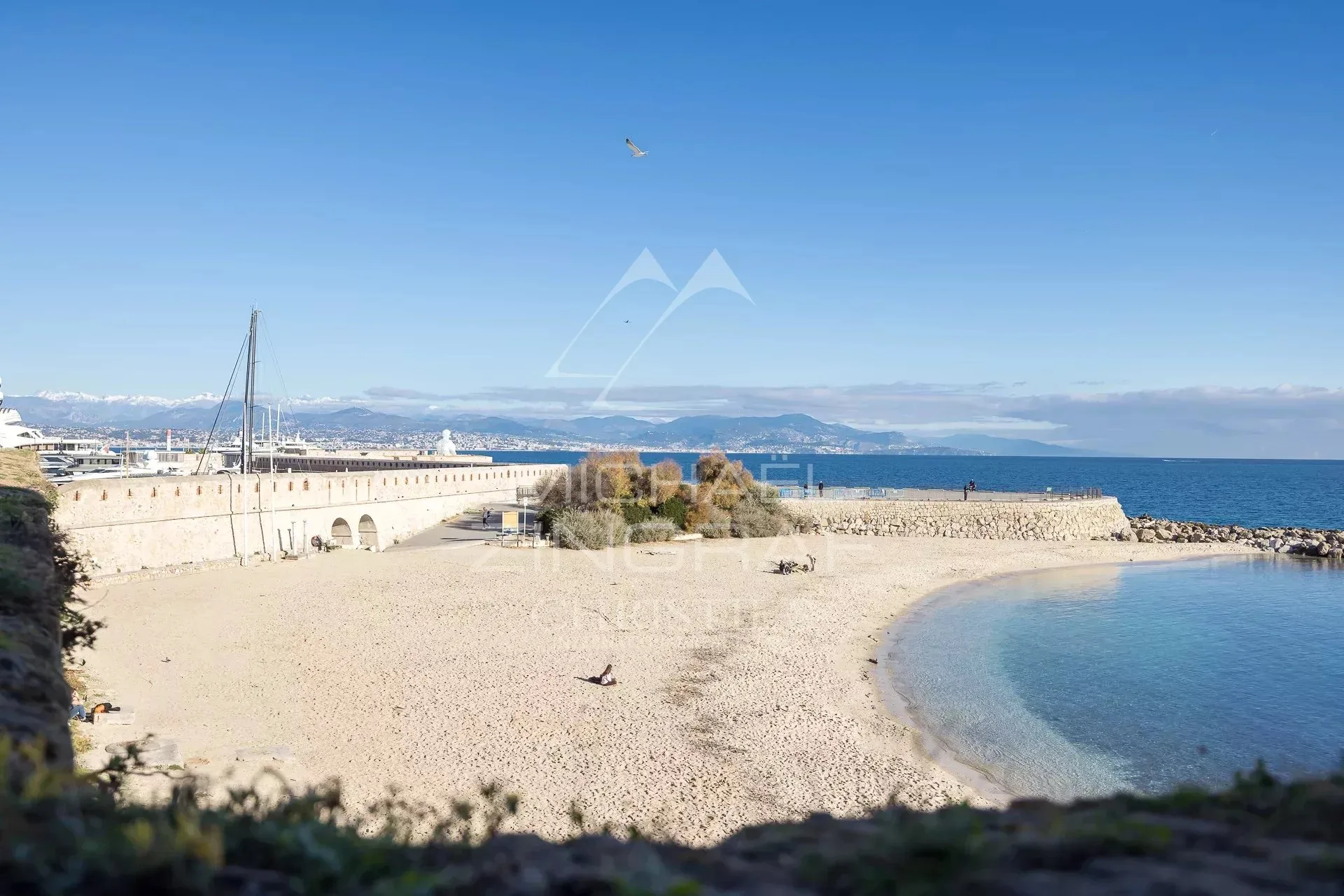 Propriété de charme – Vieil Antibes – À quelques pas des remparts - 16
