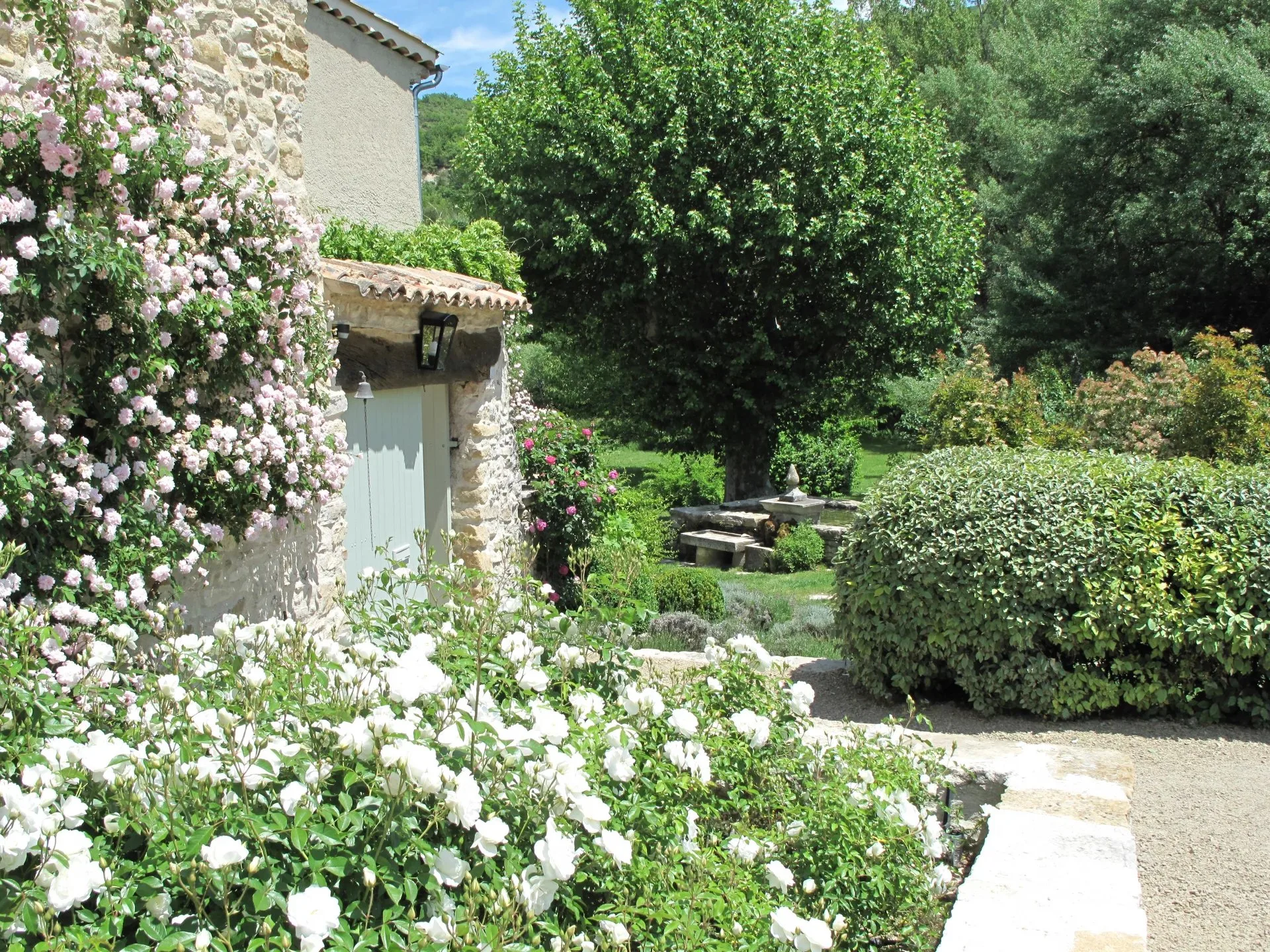 Moulin du XVII élégamment rénové - 44
