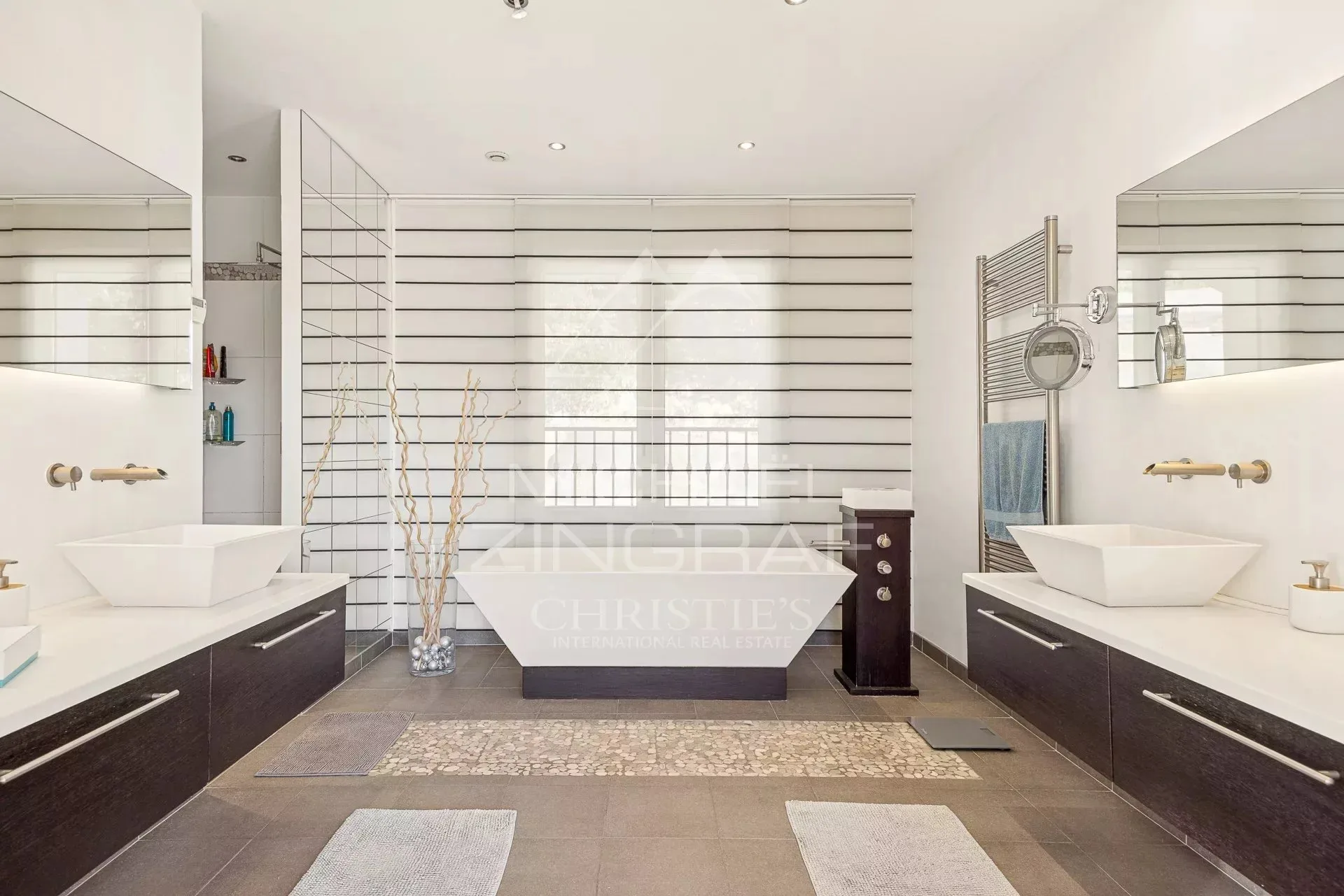 Villa d’exception avec vue panoramique sur Saint-Paul de Vence - 13