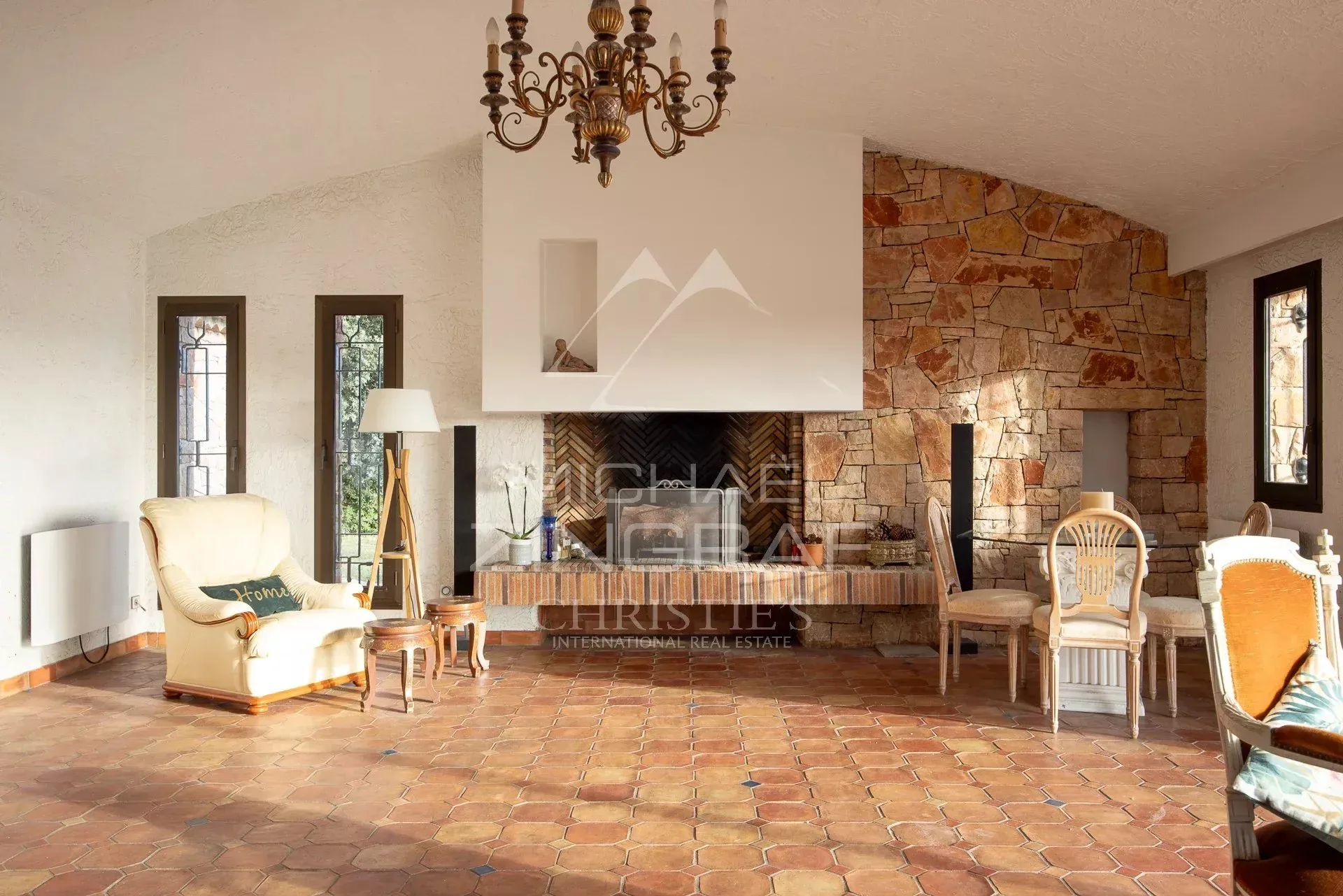 Villa provençale en pierre avec vue mer, piscine et jardin paysager - 6
