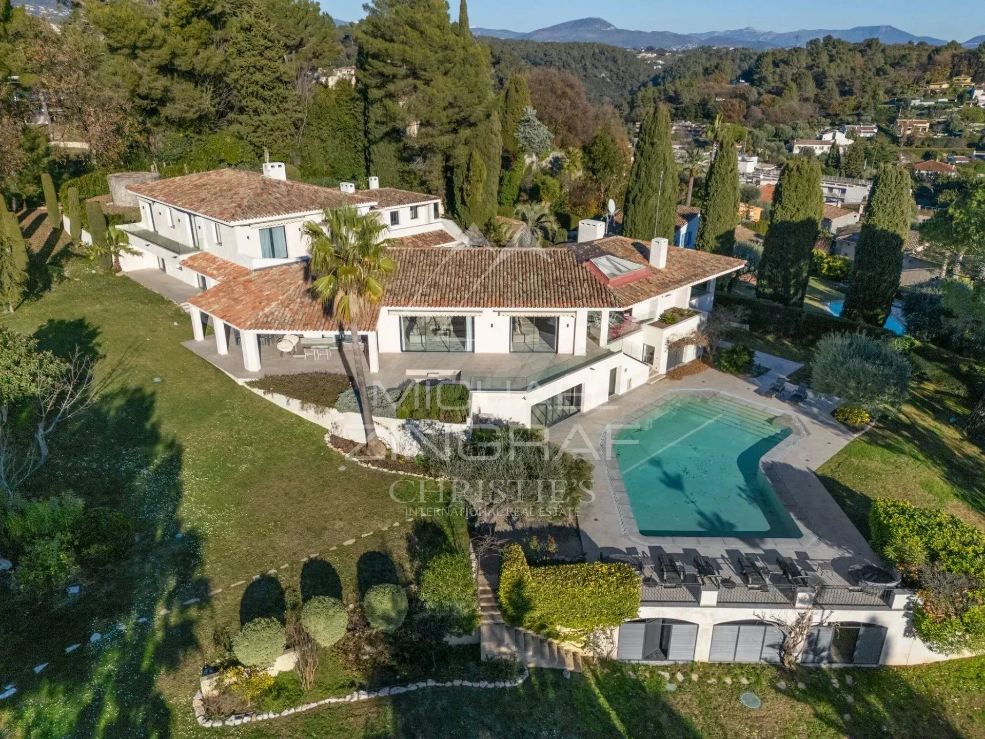 Vence – Propriété d’architecte avec vue dégagée sur Saint-Paul-de-Vence jusqu'à à la mer - 2