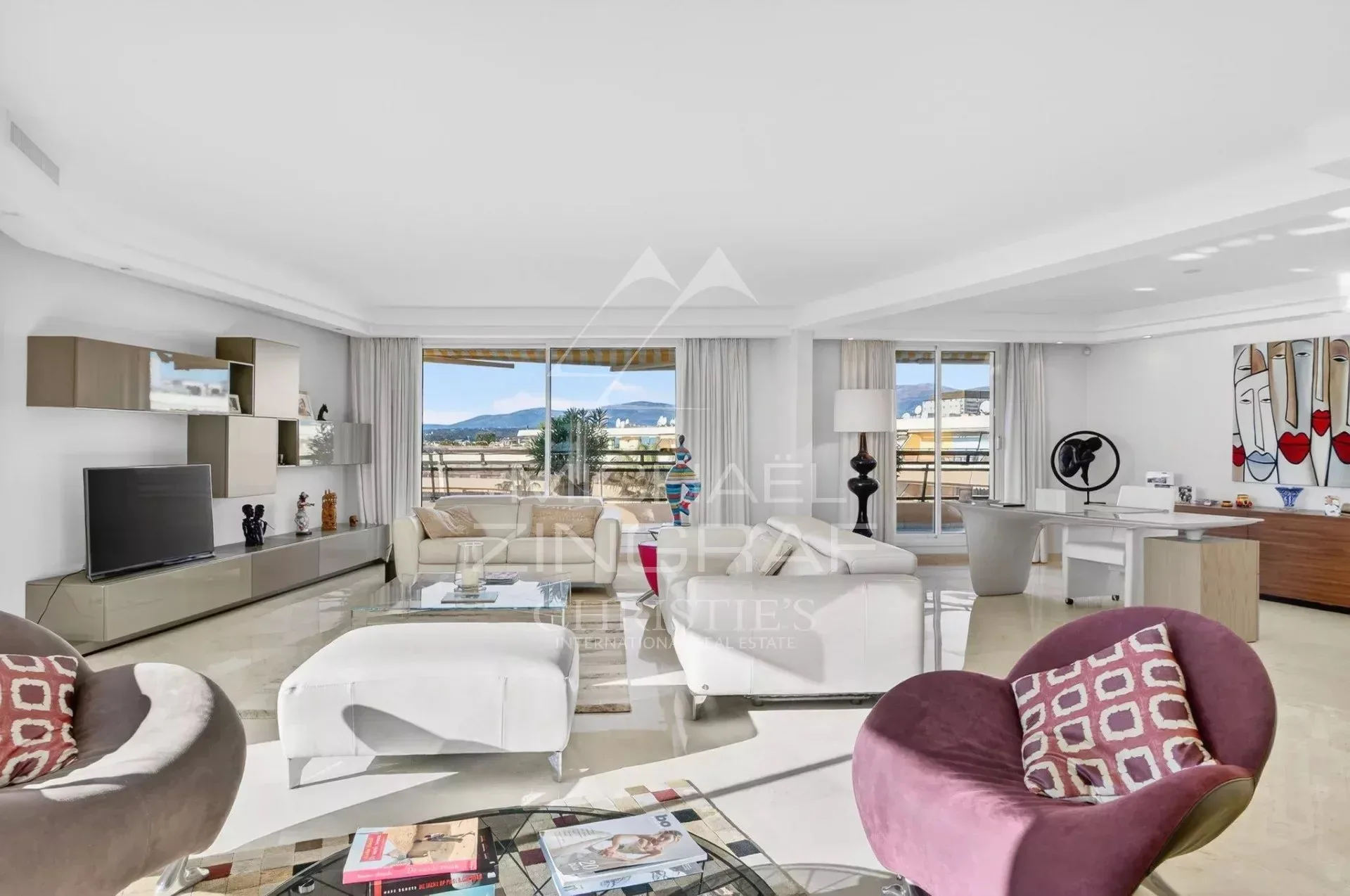 Proche Nice - Penthouse d’exception avec piscine privative face à la mer - 6