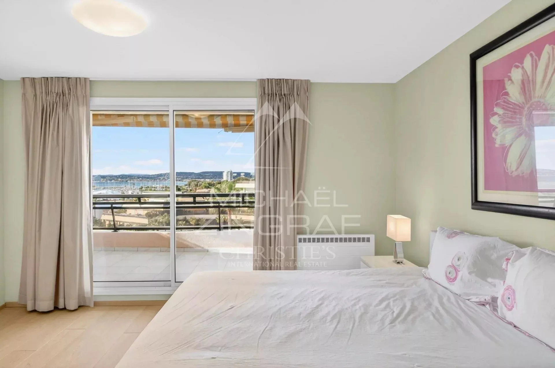Proche Nice - Penthouse d’exception avec piscine privative face à la mer - 11