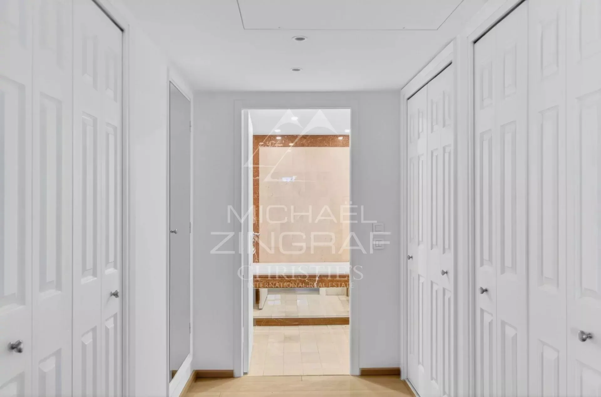 Proche Nice - Penthouse d’exception avec piscine privative face à la mer - 12