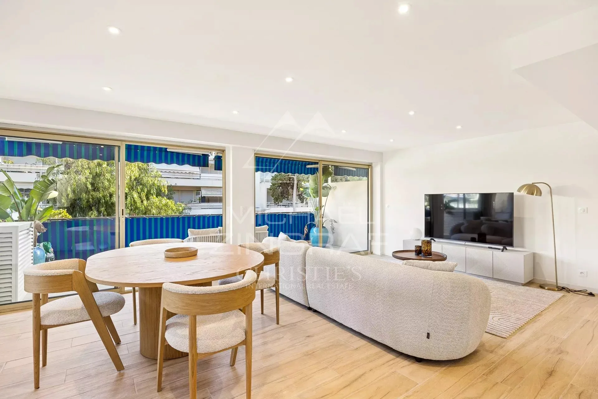 Cannes Palm Beach - Appartement 4 pièces rénové avec terrasses - 2