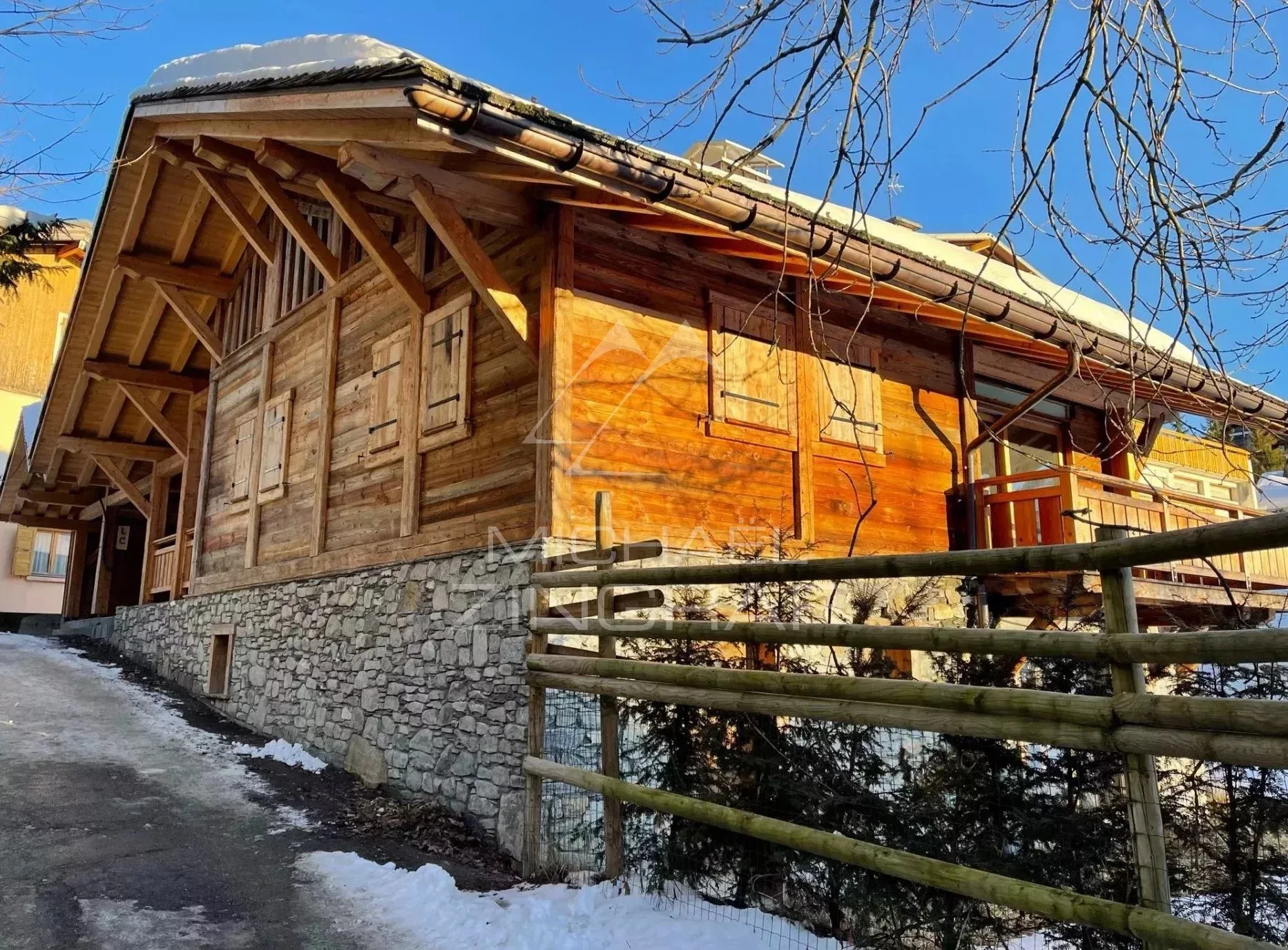 Megève coeur de village - Authentique ferme à aménager - 3