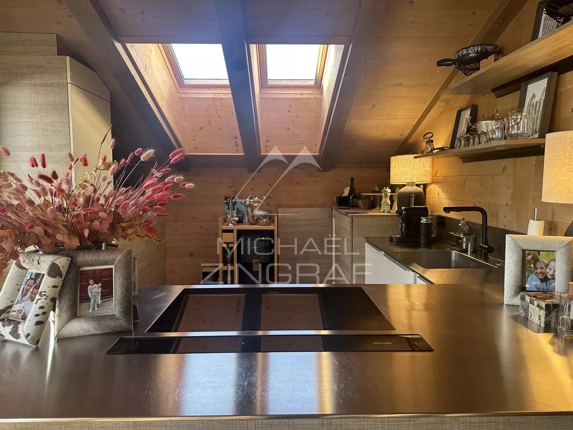 Attique contemporain avec 3 chambres à coucher au coeur de Gstaad - 5