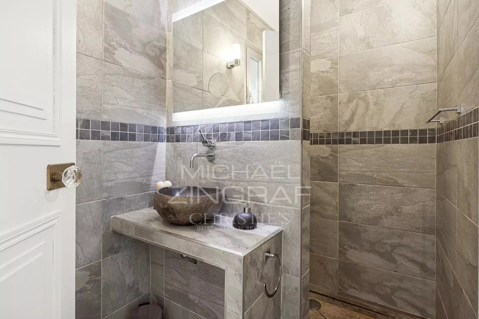 Propriété vue mer dans un domaine privé - 9