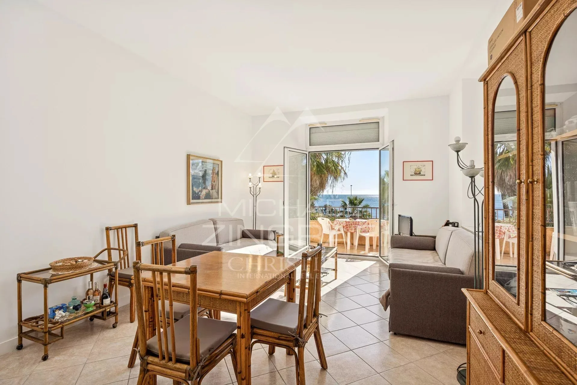 Cannes et Golfe-Juan – Vue mer imprenable et accès direct à la mer - 28