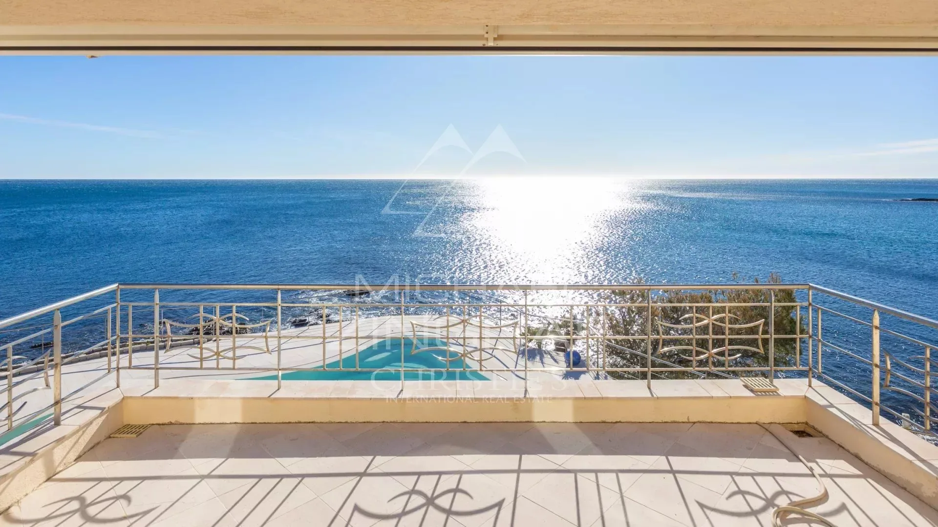 Les Issambres – Propriété d’exception pied dans l’eau- entre Cannes et St Tropez - 10