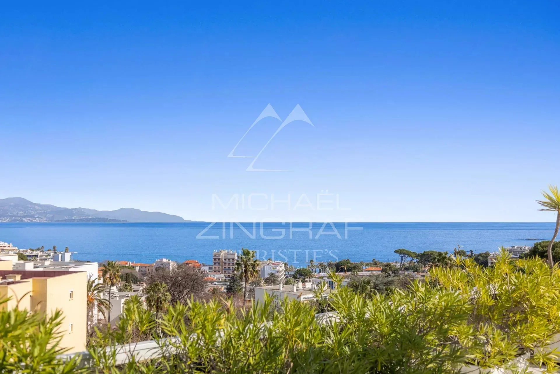 JUAN-LES-PINS – Rostagne: Penthouse-Villa mit Panoramablick aufs Meer - 19