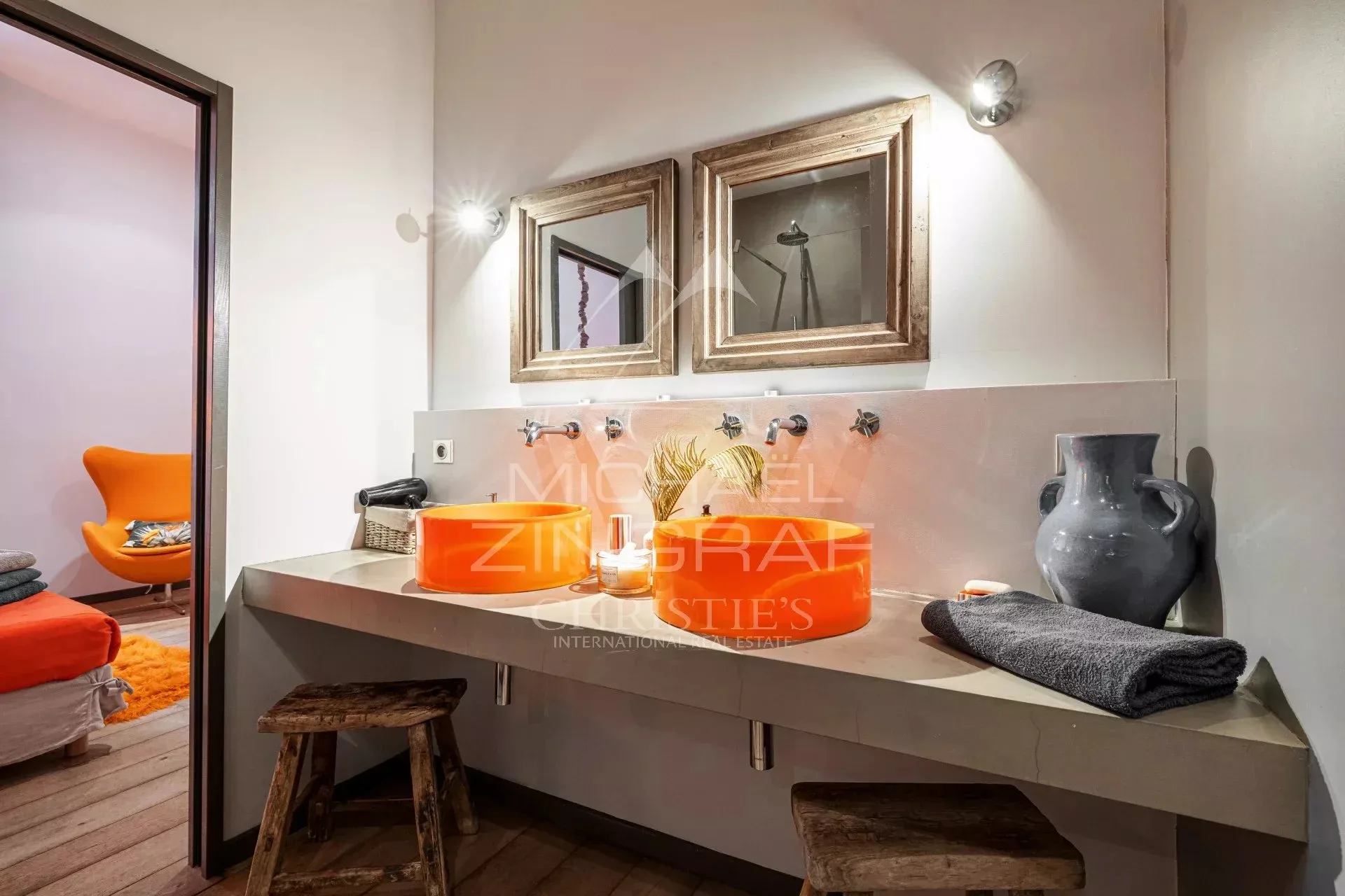 APPARTEMENT BOURGEOIS - CENTRE VILLE CANNES - 11
