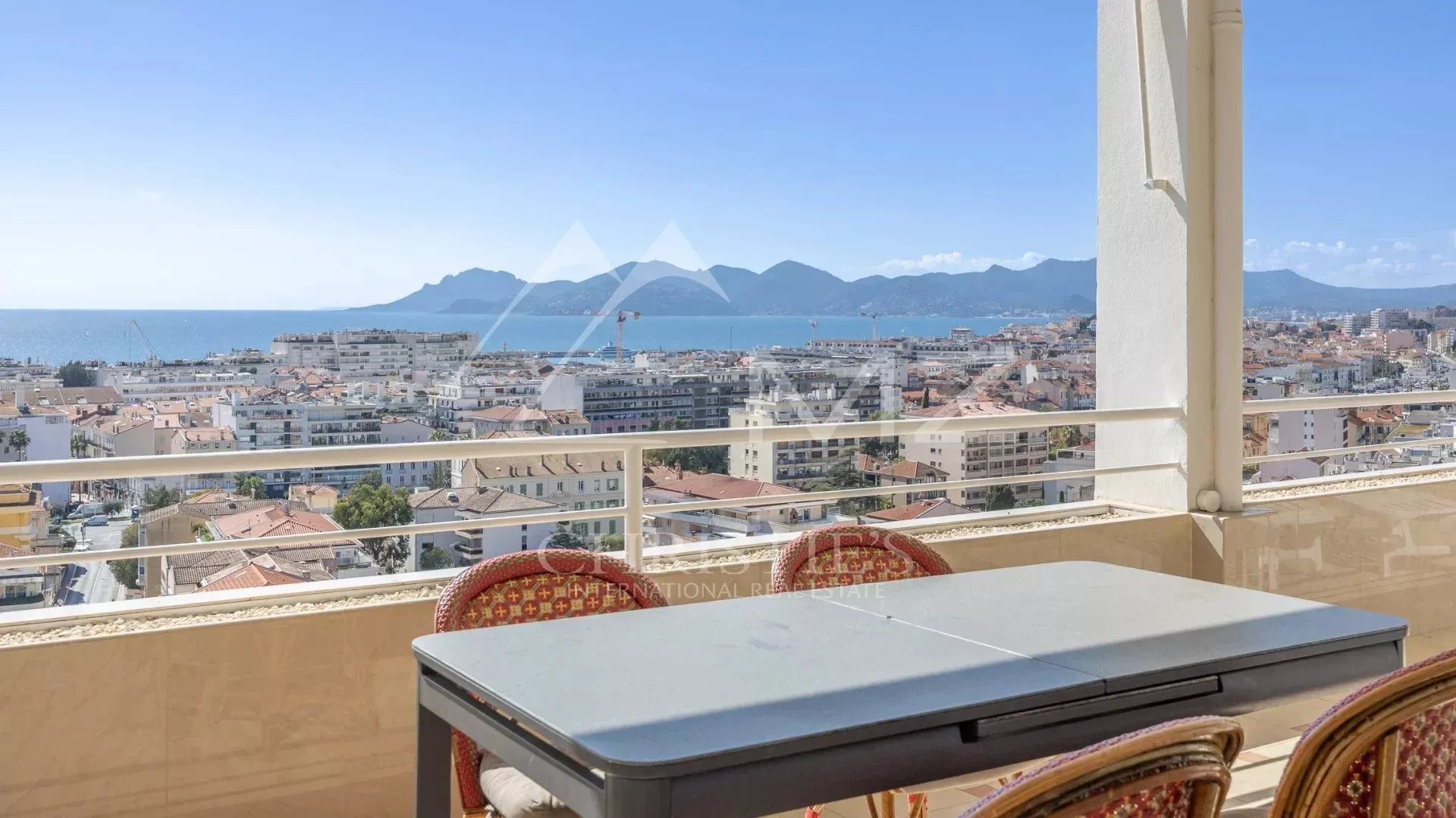 Bien d'exception dans l'un des quartiers les plus prisés de Cannes. - 14