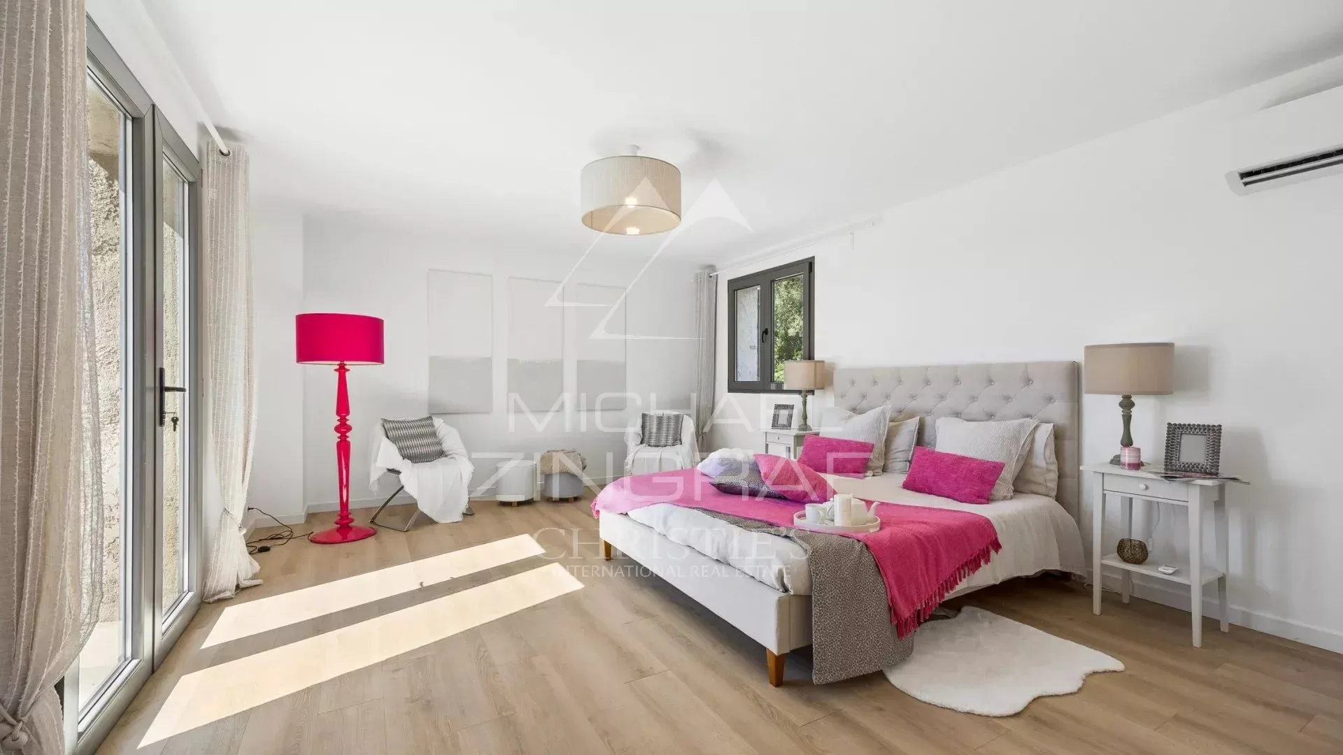 Villa rénovée à Biot – Quartier recherché, calme absolu, 5 chambres, prestations complètes - 11