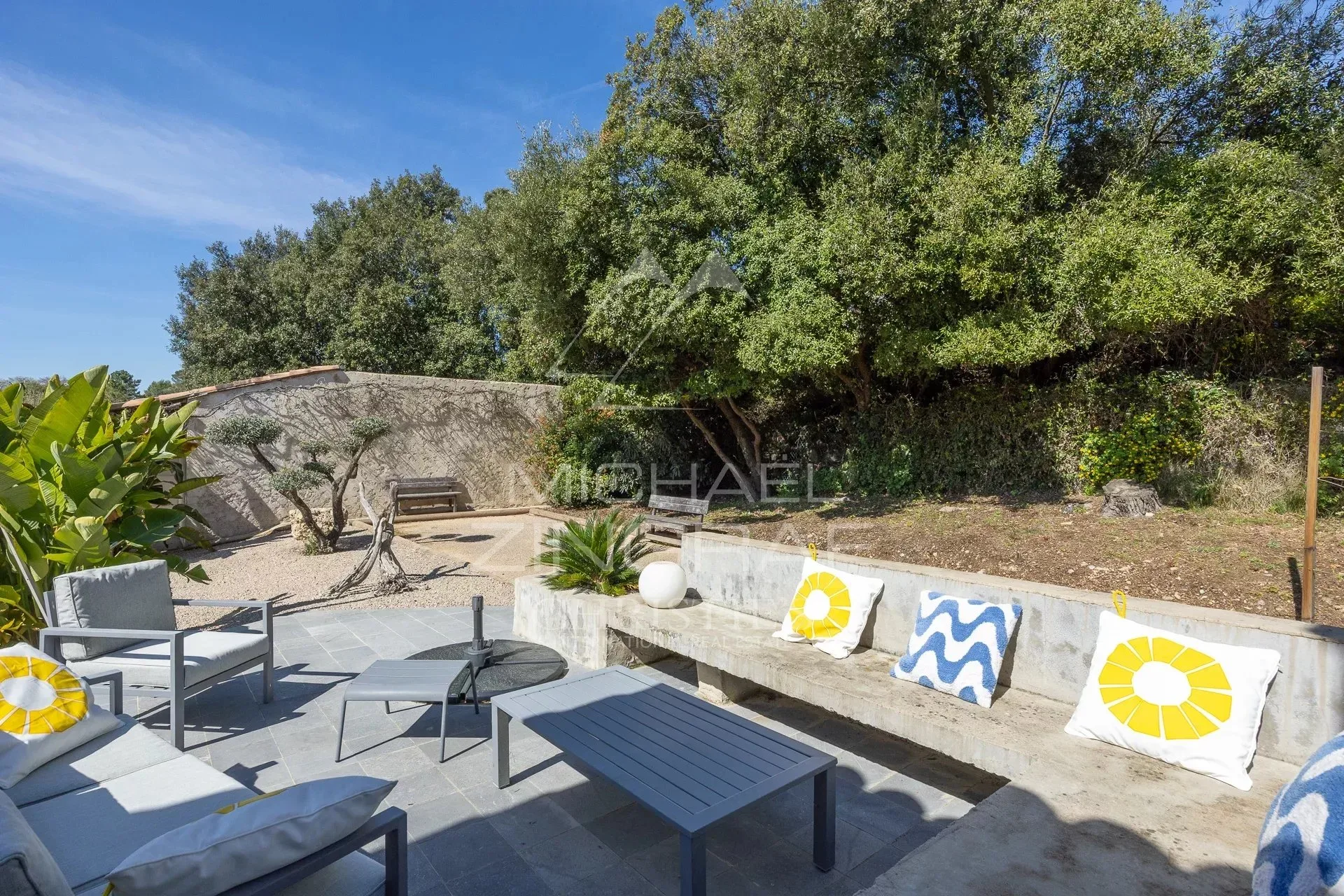 Villa rénovée à Biot – Quartier recherché, calme absolu, 5 chambres, prestations complètes - 13