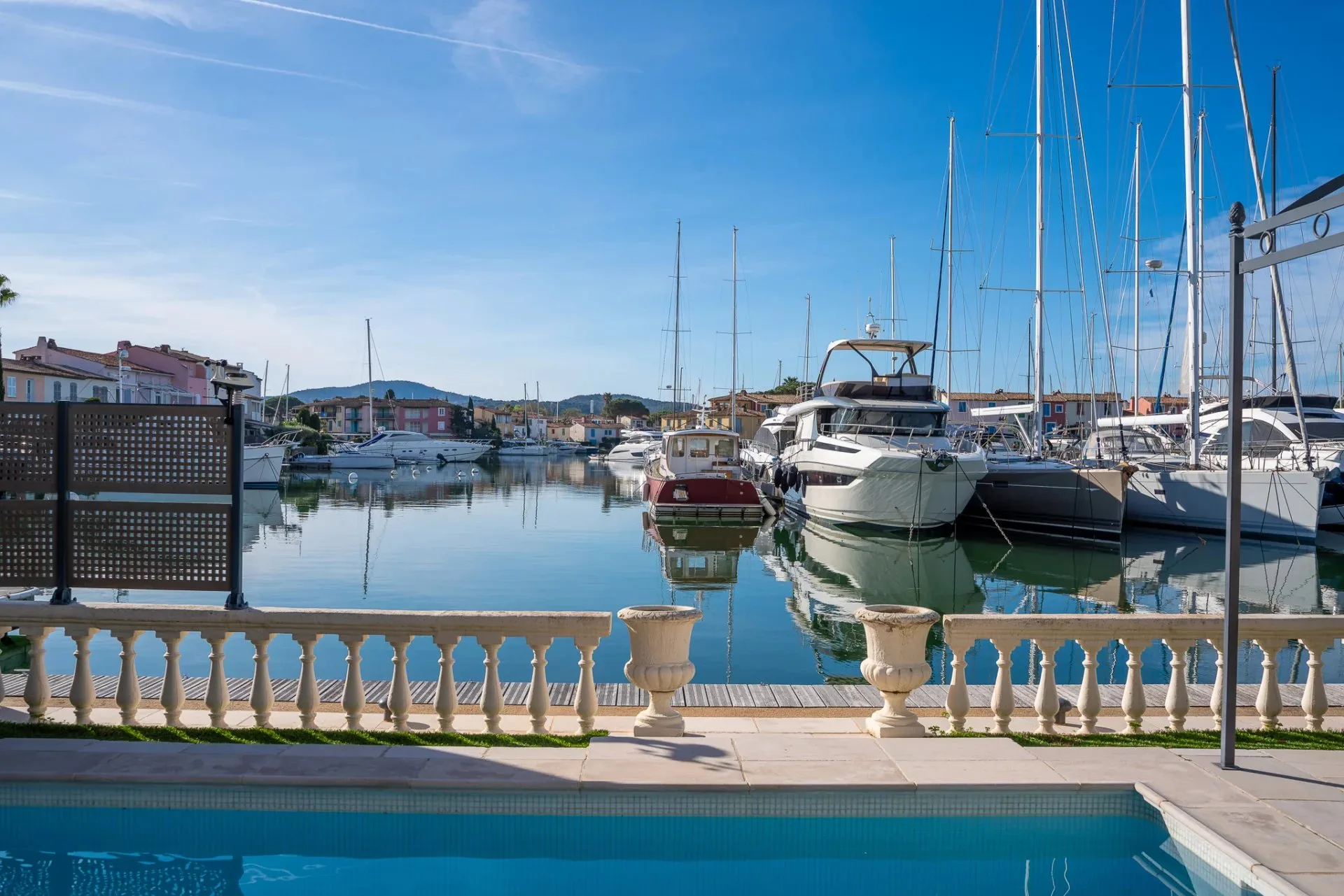 Élégante Villa les Pieds dans l’Eau au Cœur de Port Grimaud - 3