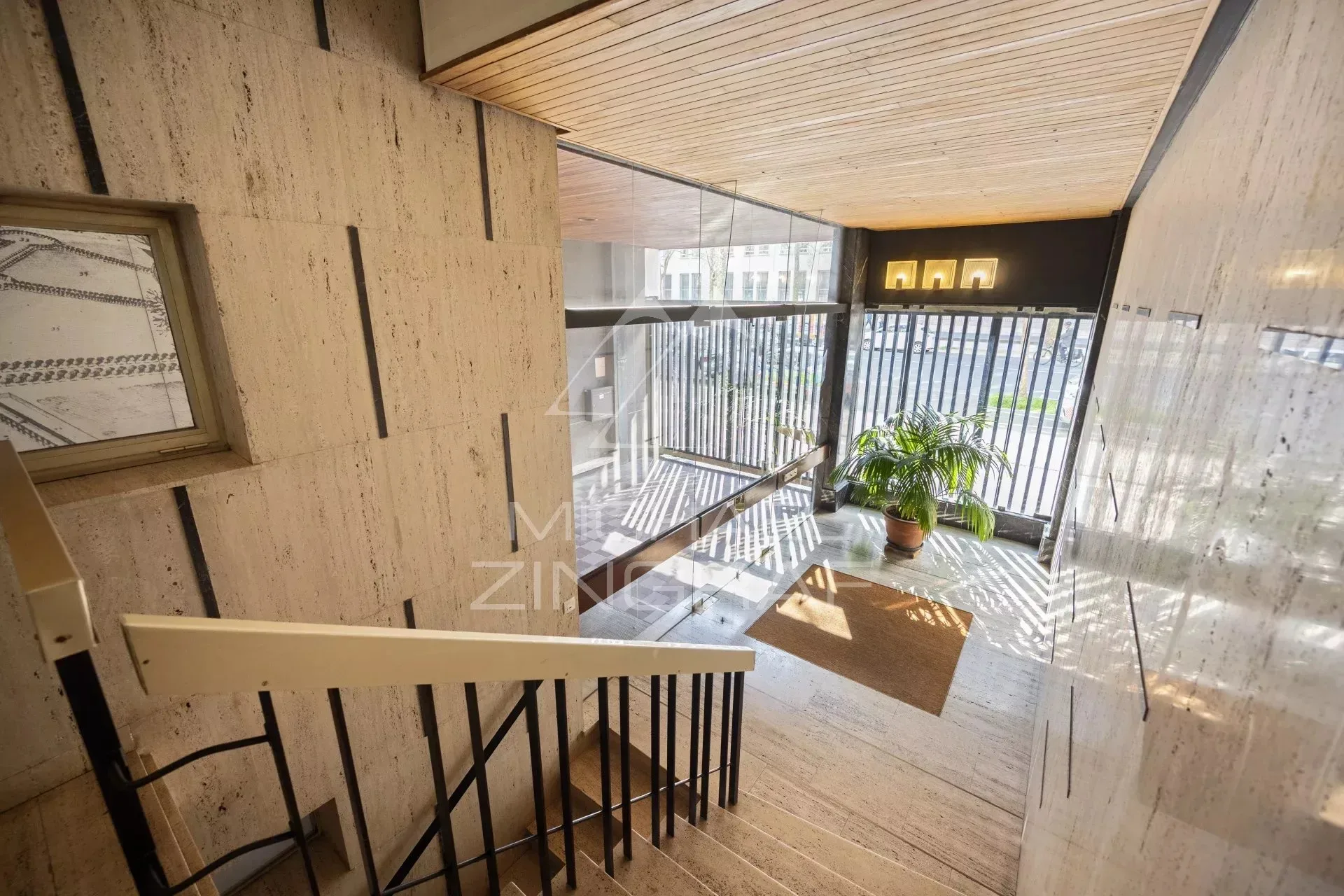 A vendre - Paris 7ème - 3 Chambres - Parfait état - 19