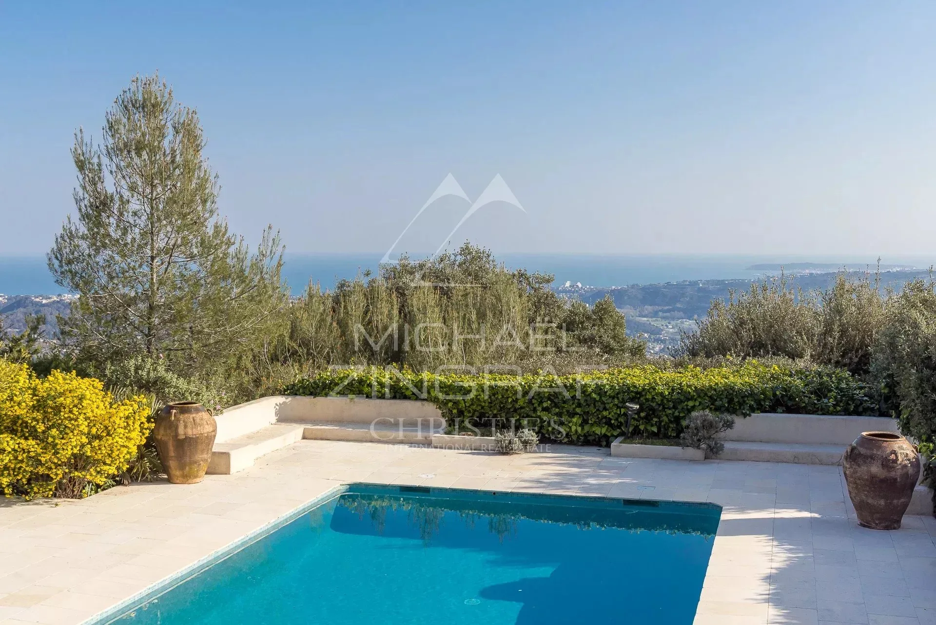 Villa d’exception avec vue mer panoramique dans le Domaine des Hauts de Saint-Paul - 2