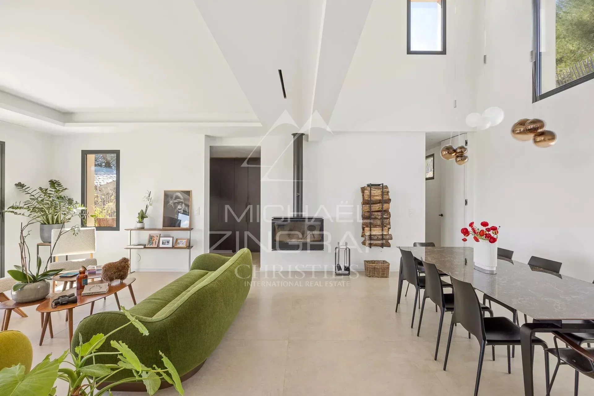 Tourrettes-sur-Loup : Propriété provençale moderne avec vue panoramique sur la mer et les collines - 9