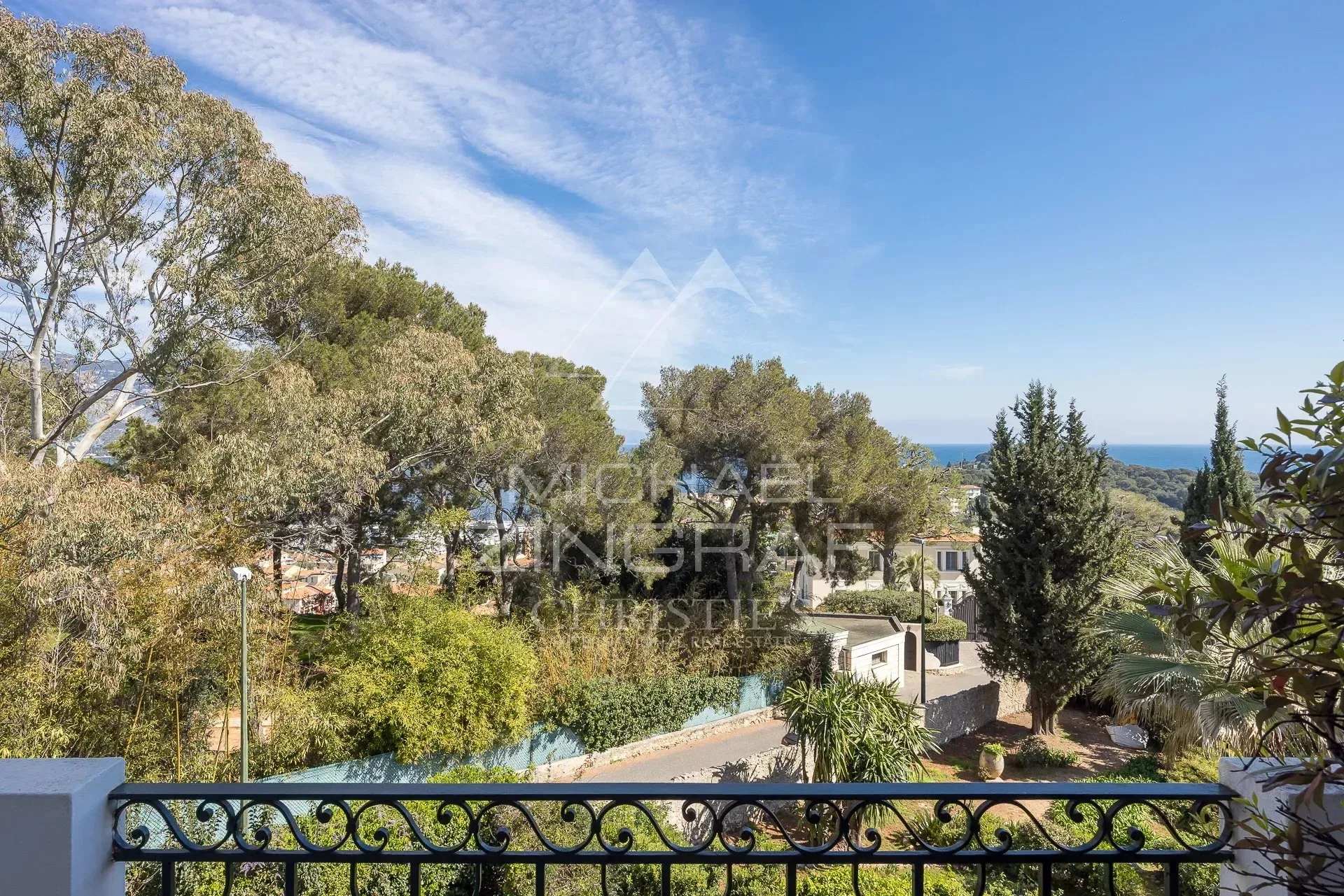 Saint-Jean-Cap-Ferrat - Penthouse rénové avec vue mer - 3