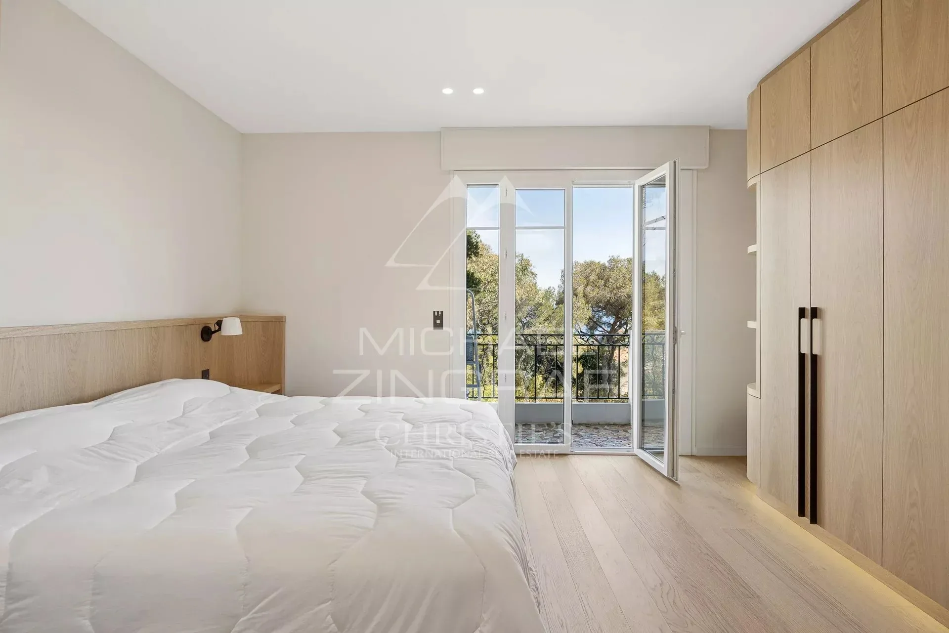 Saint-Jean-Cap-Ferrat - Penthouse rénové avec vue mer - 8